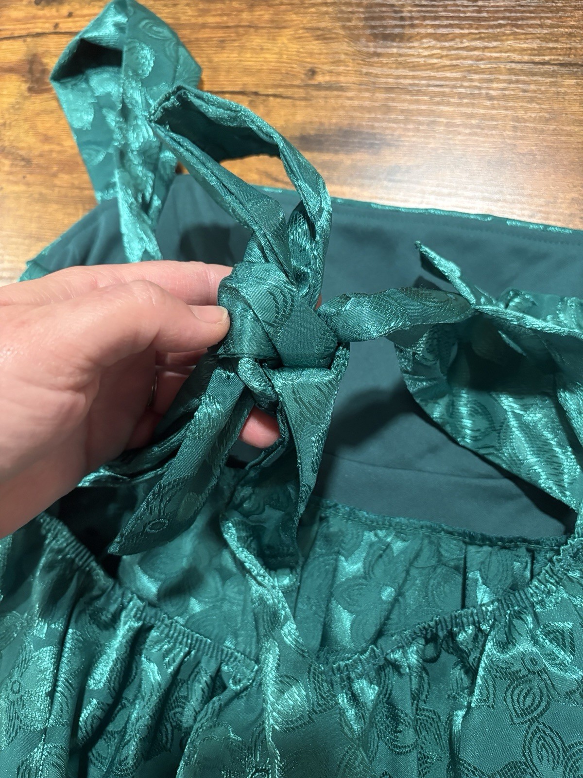 Lucy in the Sky Satin Jacquard Tie Open Back Dress in Emerald Green Sz Small