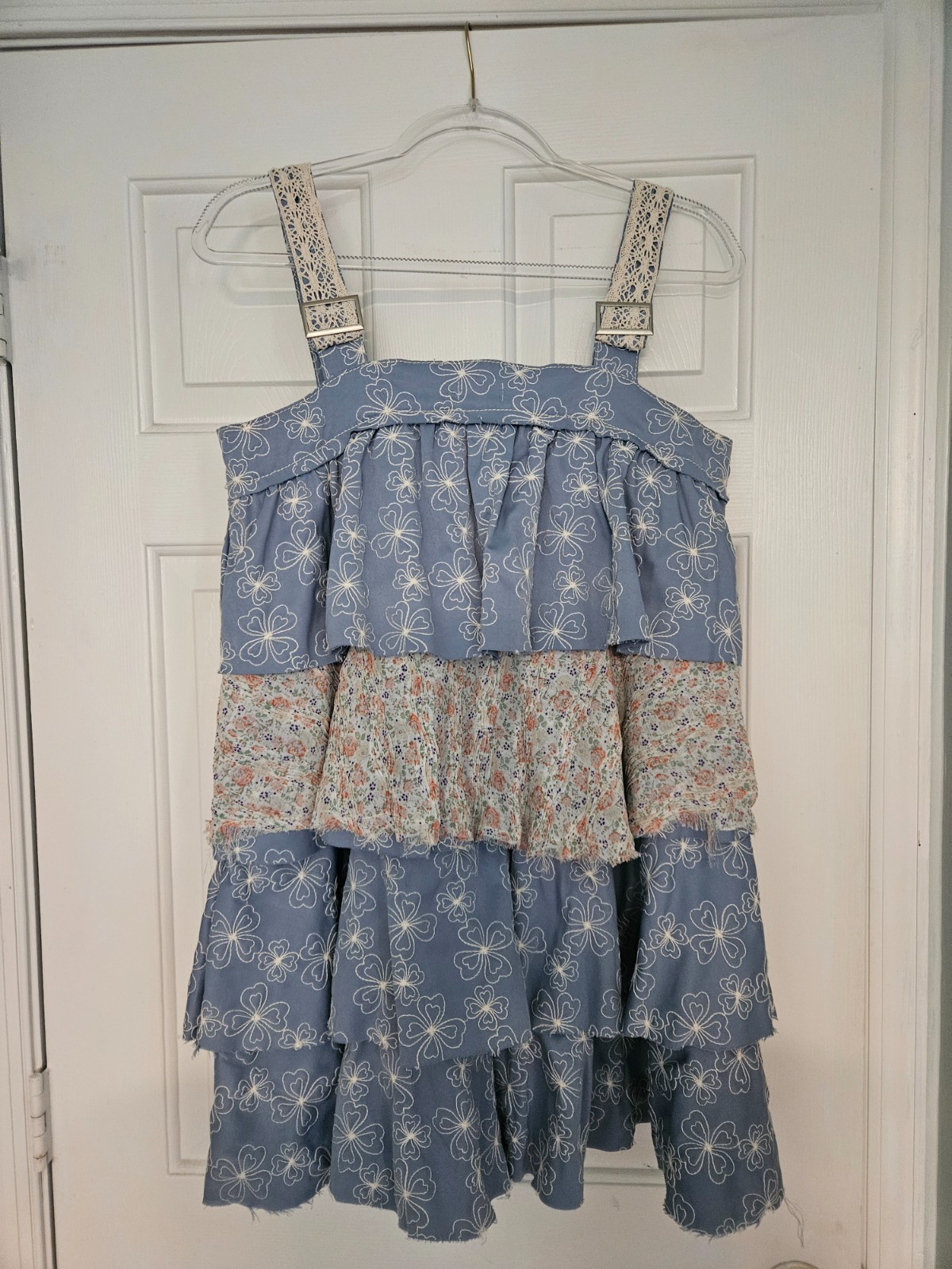 ‘POL’ Leo embroidered overall dress. Size: Small