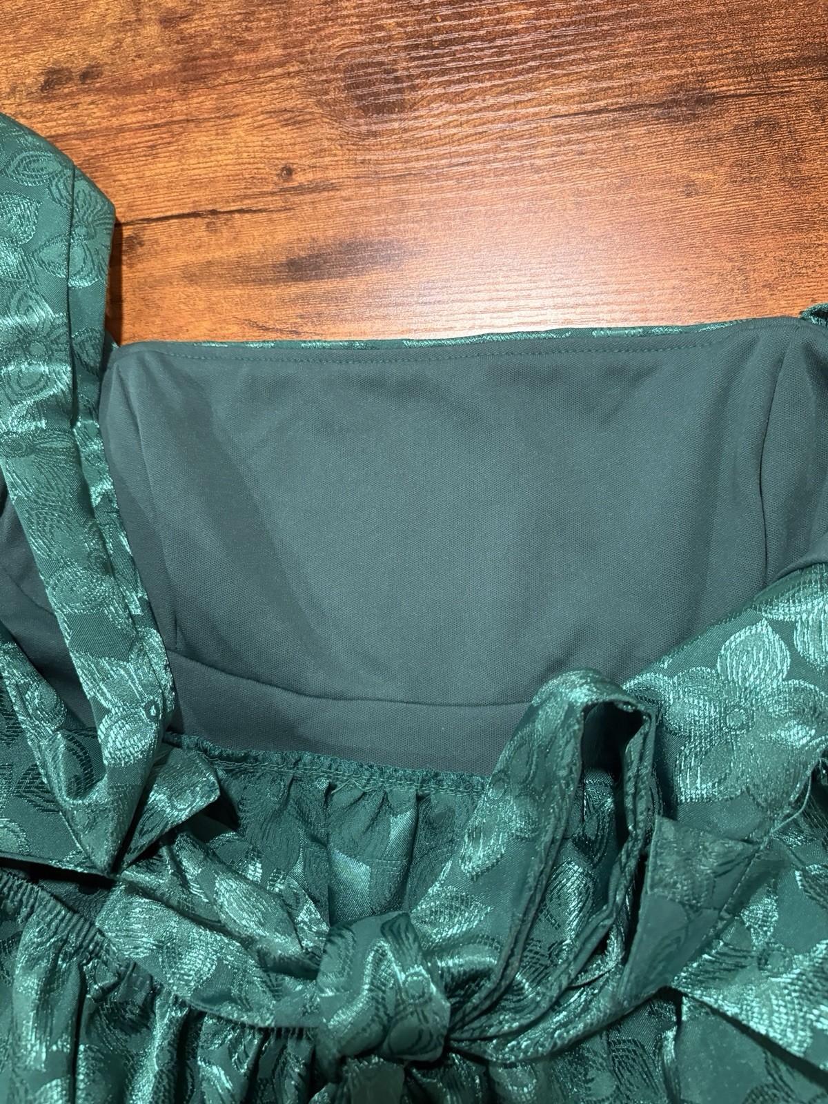 Lucy in the Sky Satin Jacquard Tie Open Back Dress in Emerald Green Sz Small
