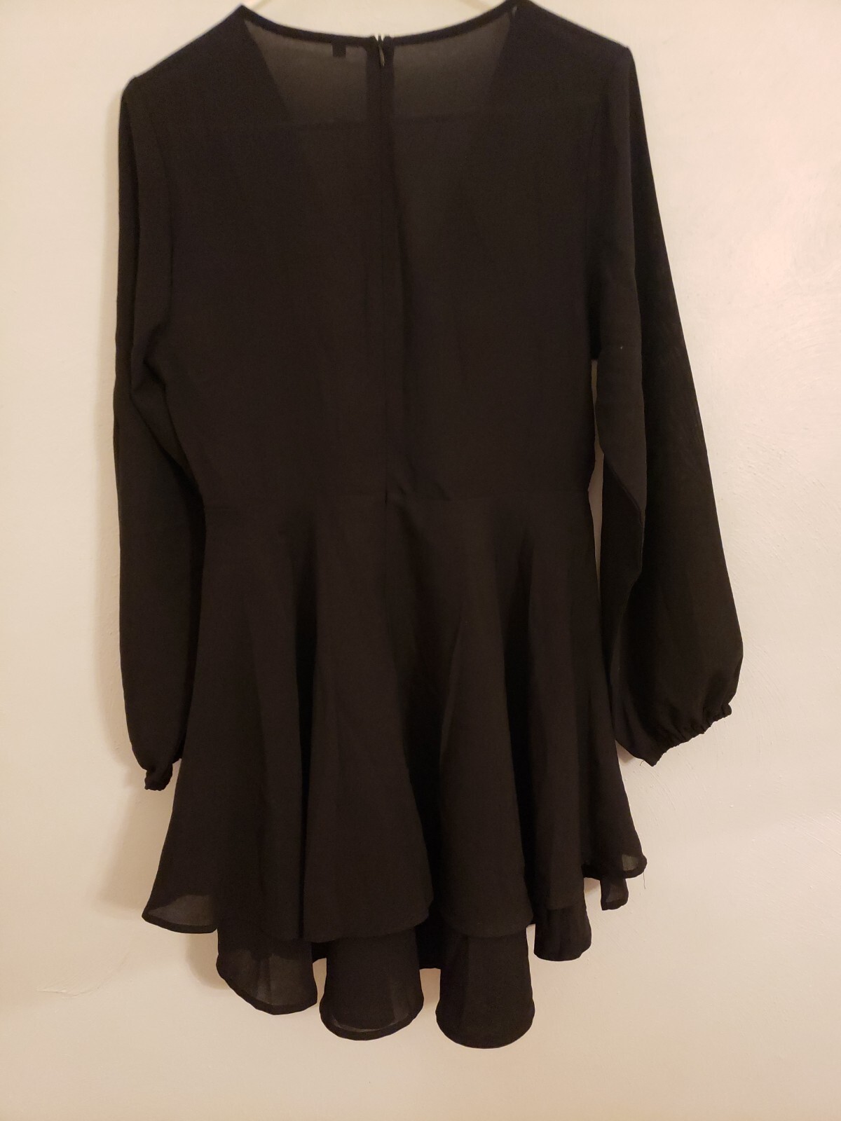 Cosonsen Women’s Dress Deep V-Neck Long Sleeve Waist Tie Ruffle Mini Swing sizeM
