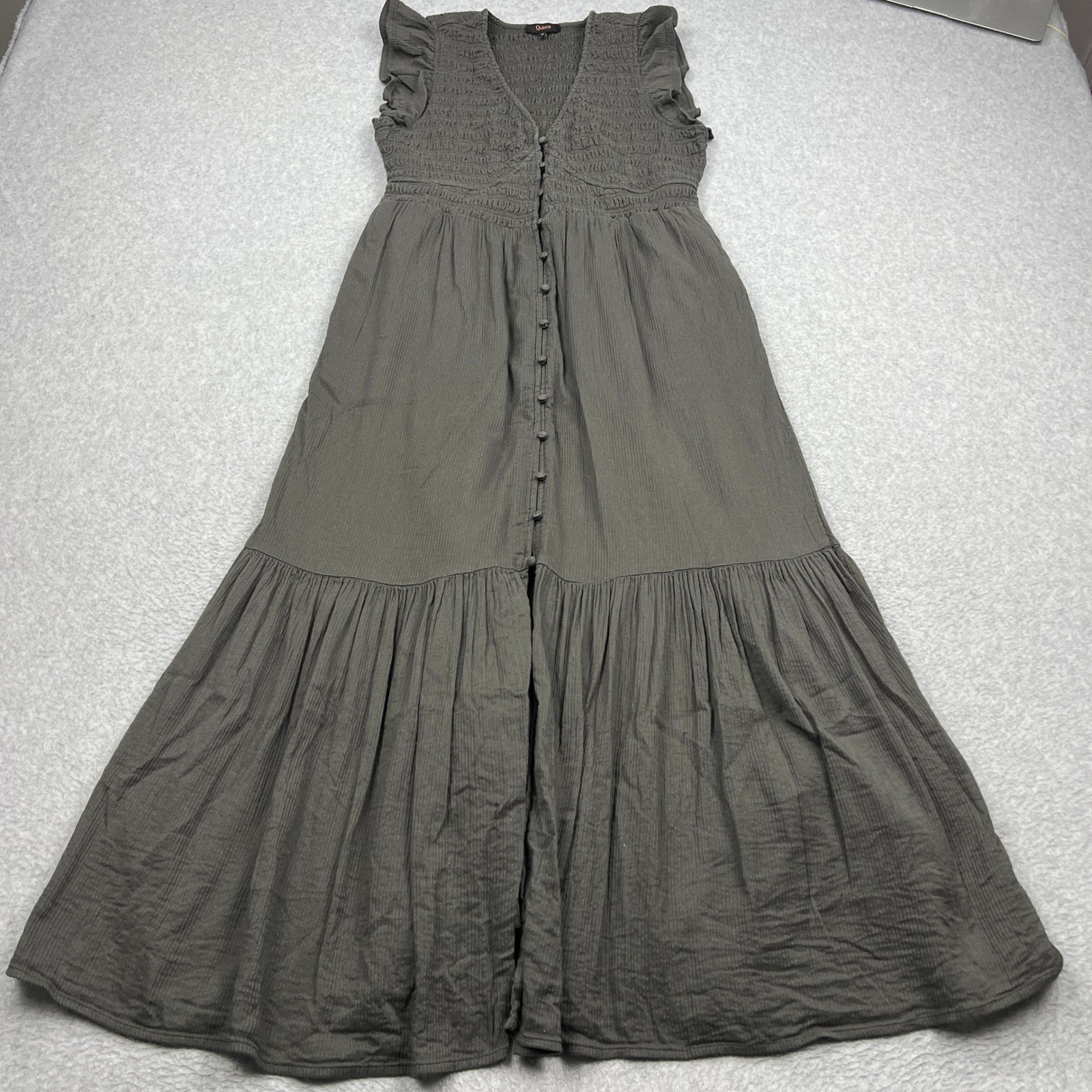 Quince Dress Womens Medium Charcoal Organic Textured Cotton Smocked V-Neck Midi