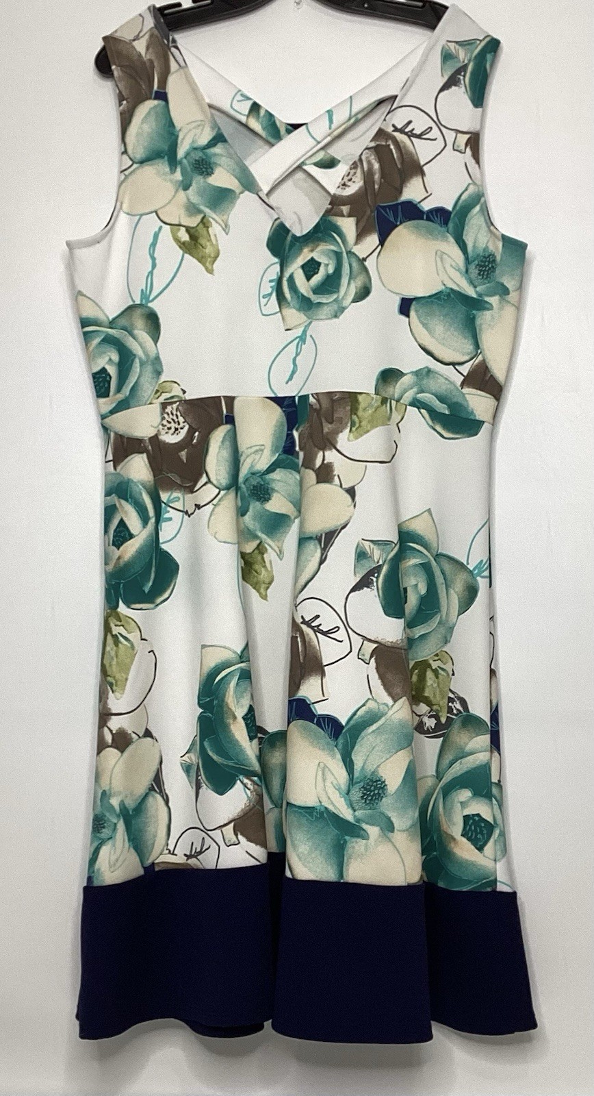 Gilli Made In USA Women’s Size 3X Floral Dress Green Blue Tan Brown Low Cut Neck