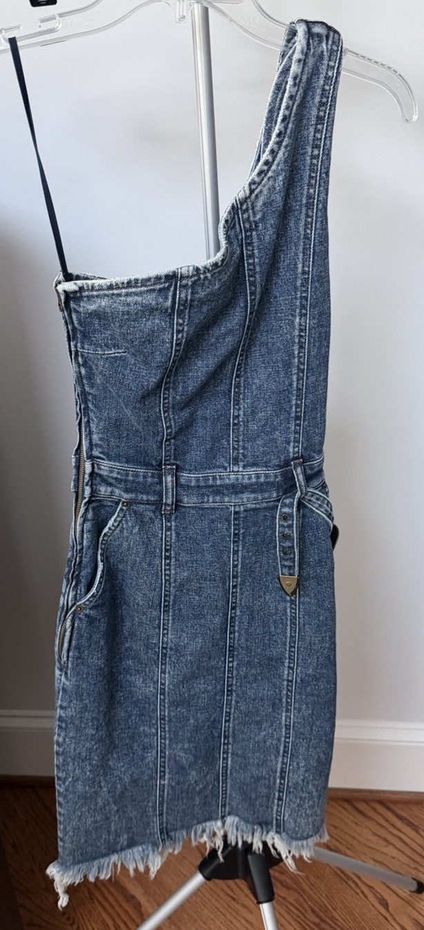retrofe te Blue Denim One Shoulder Sleeveless Belted Buckle Pocket Short S