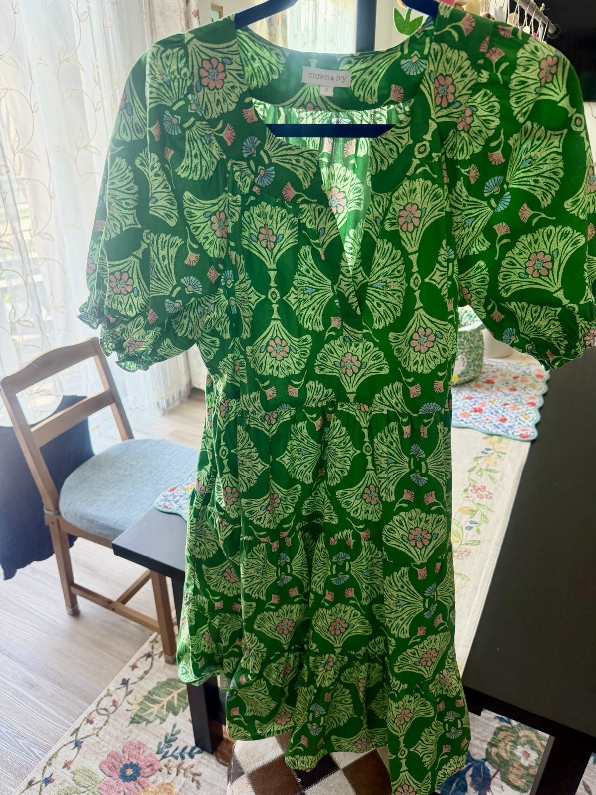 Crown & Ivy™ Women’s Short Sleeve Print Peasant Dress. Worn Once. No Flaws. Med