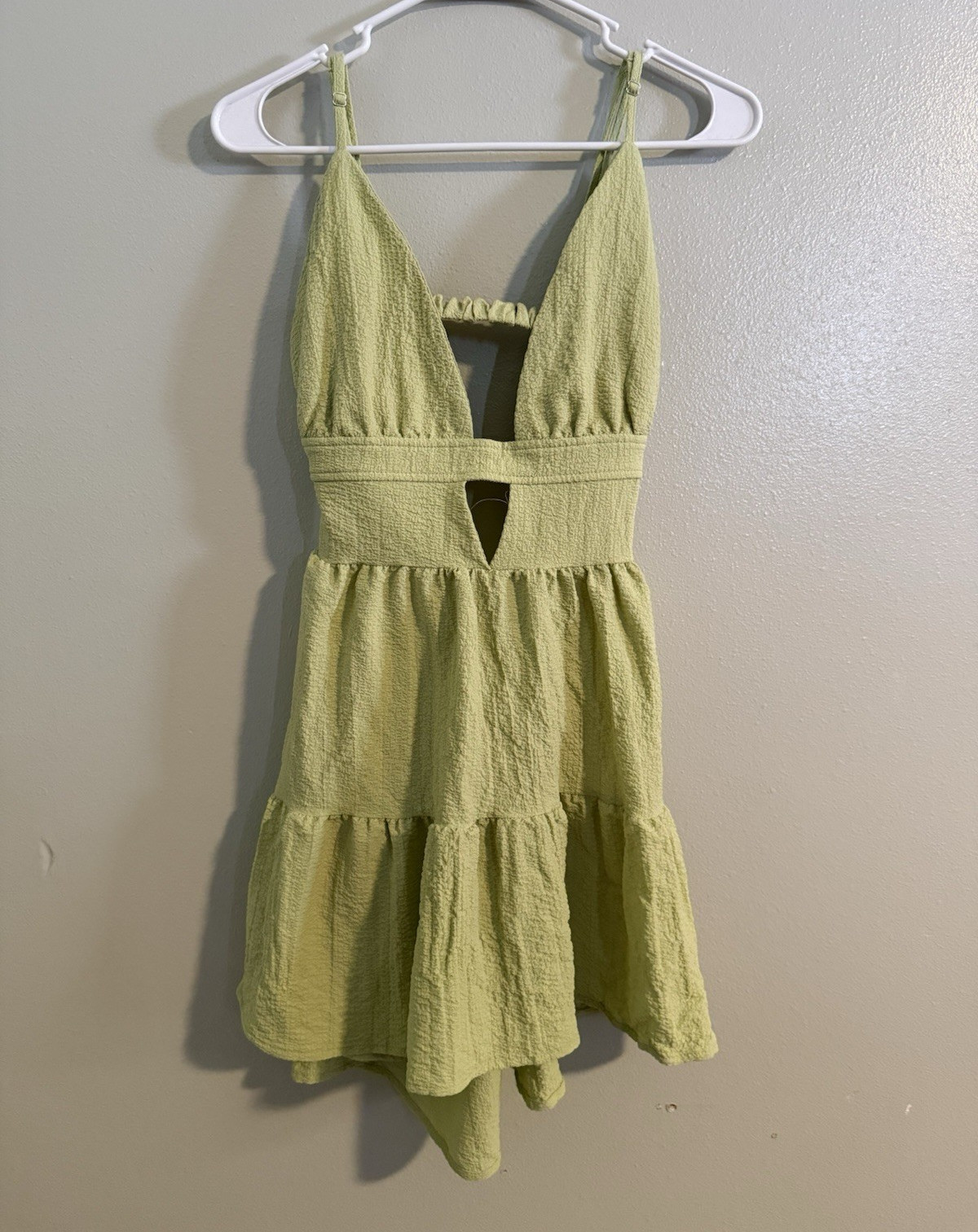 SHEIN Women’s Green Solid V-Neck Backless Cut Out Ruffle A-Line Dress S