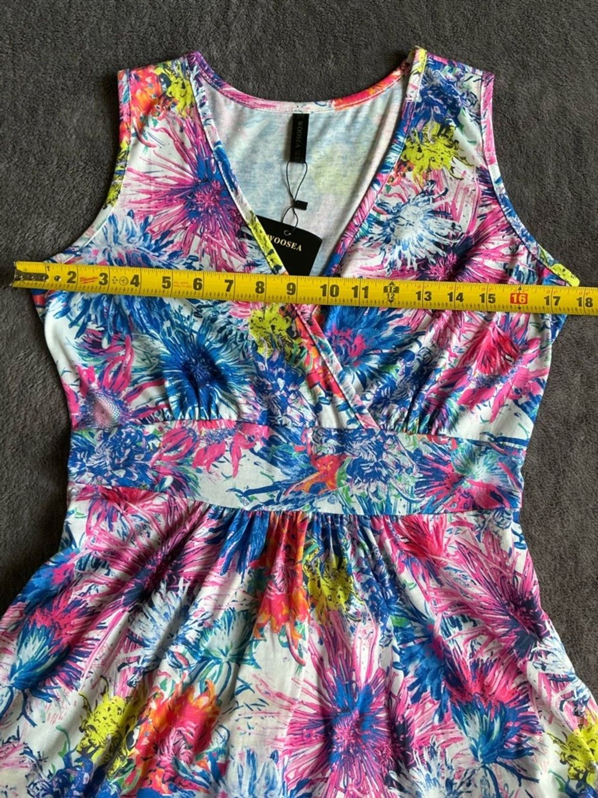 WOOSEA Floral Maxi Dress with Pockets V-Neck Curved Hem – Size M (NWT).