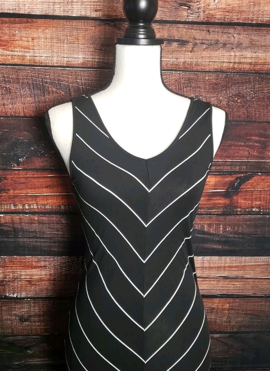 J.O & CO Dress Size 6 7 Maxi Rayon Stretch Long Black White Striped