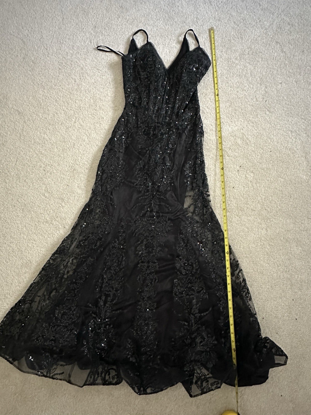 Women’s Black Lace Sequin Floral V-Neck Strappy Long Formal Gown Size S