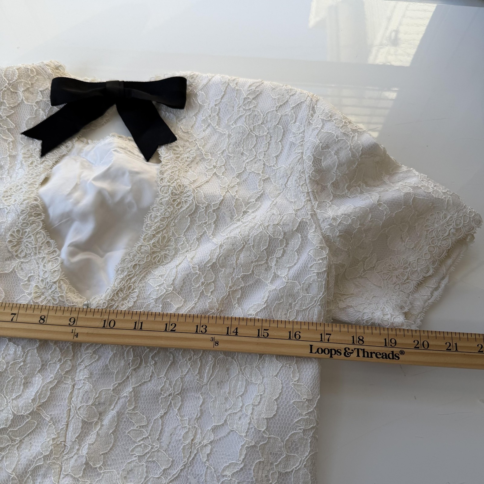 Vintage Bill Blass Evening Dress Womens 10 White Lace Black Bow Open Back 90s