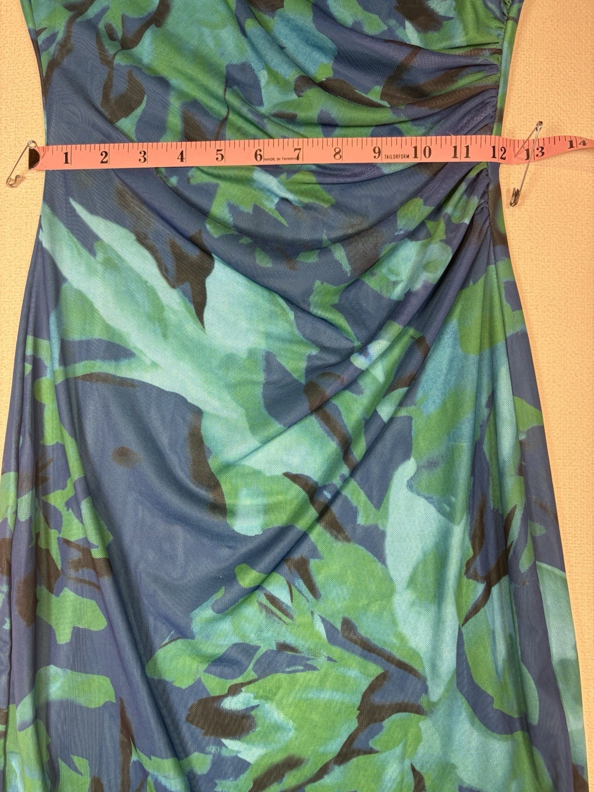 Stunning Pretty Garden Midi Bodycon Dress Size S