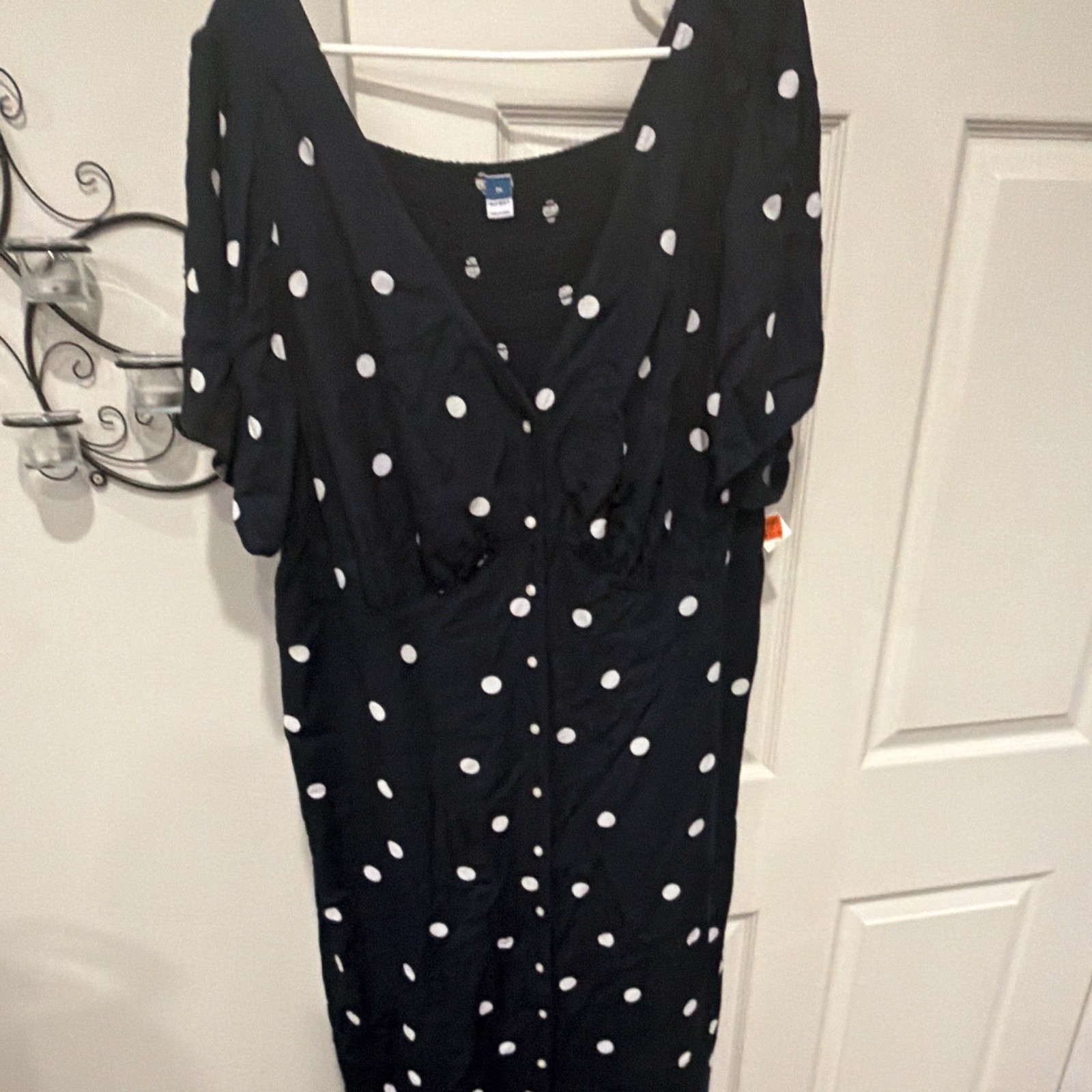 Old Navy Women’s Plus 3X Black/White Polka Dot Maxi Dress V-Neck 3/4 NWT