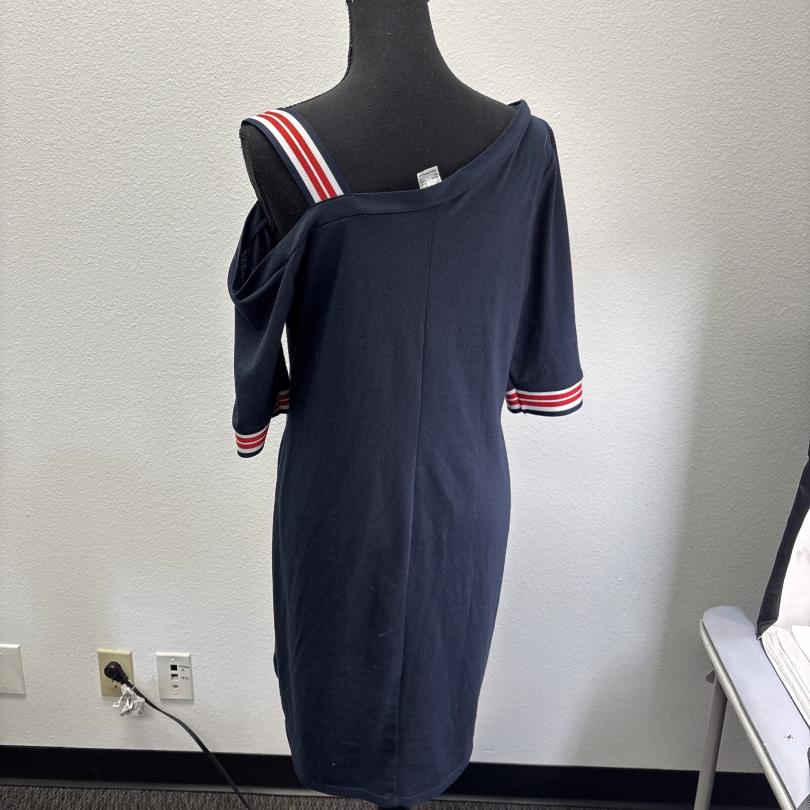 Venus Graphic Lounge Dress Cold Shoulder Freedom Blue Red 4th of July Large