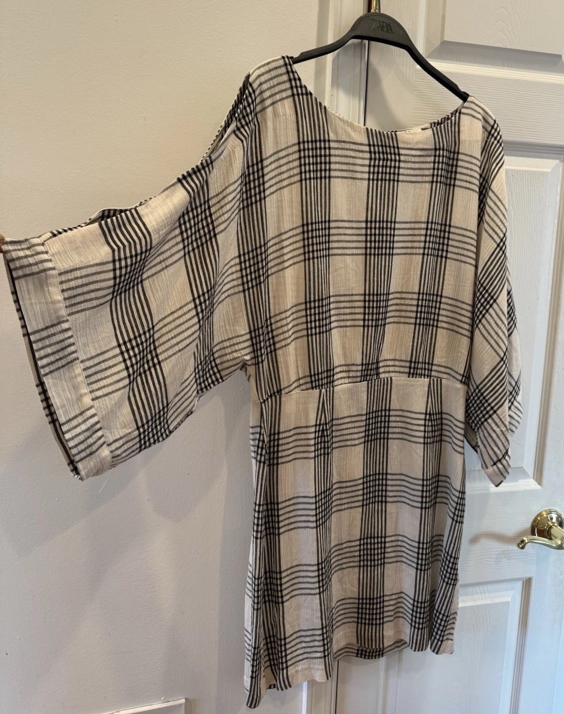Forever 21 Peek A Boo Back Dress Womens Neutral Plaid Cold Shoulder Dolman Sz L