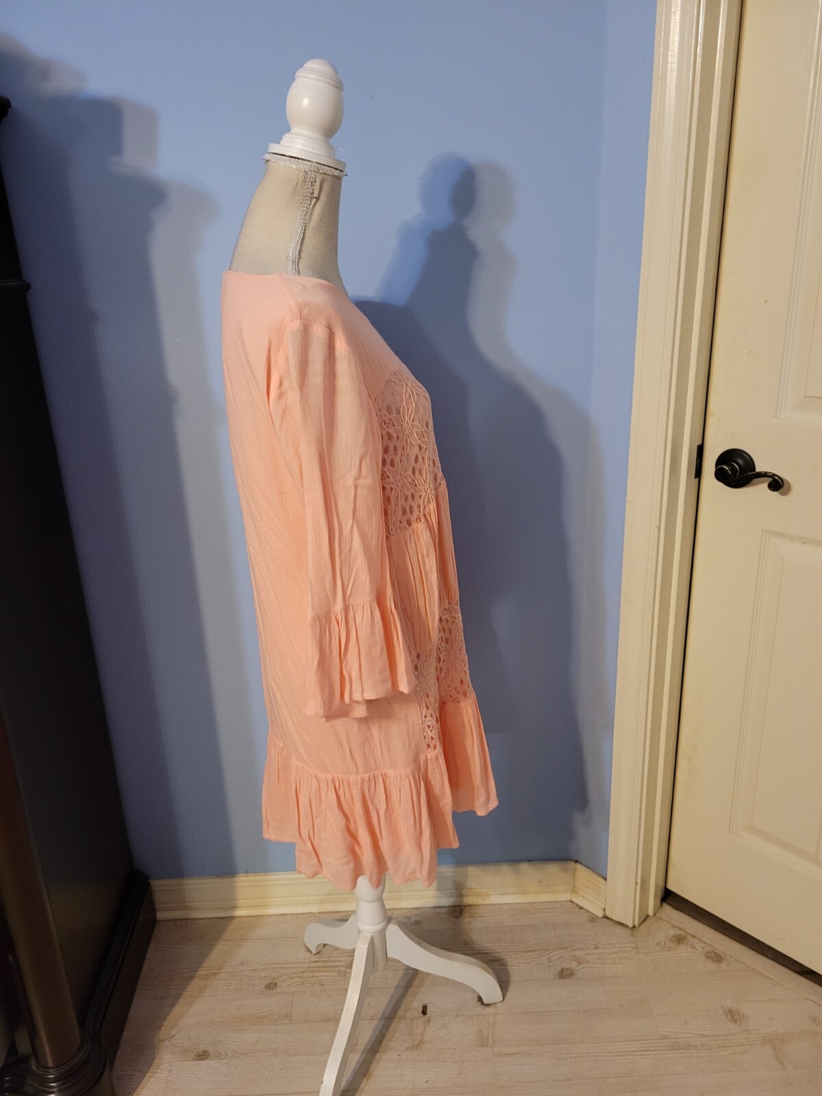 She & Sky Size Medium Dress Womens Pink Shift Round Neck