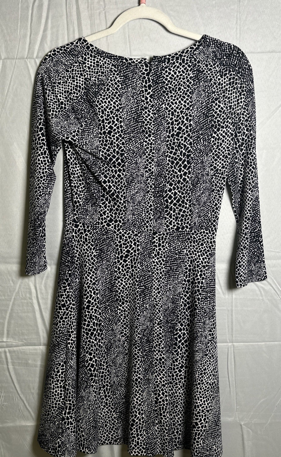 #84 Michael Kors Black/White Animal Print w/Cutouts Dress in size XS