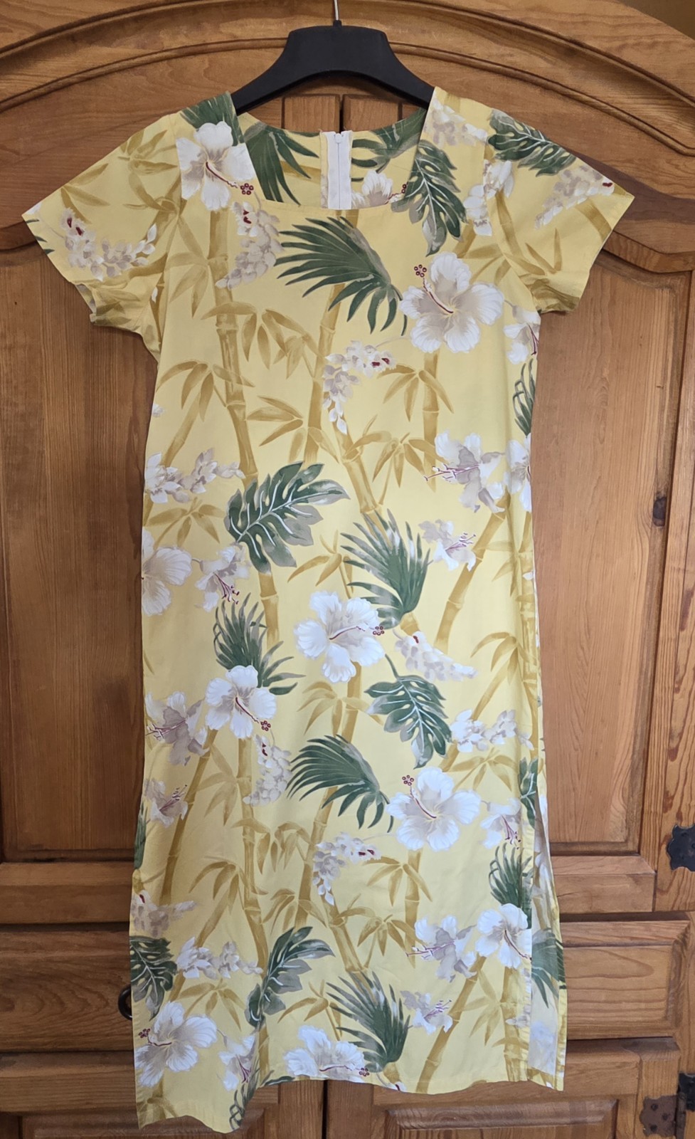 Aloha Winnie Fashion Hawaii Hawaiian Yellow Dress Midi Tropical White Hibiscus S