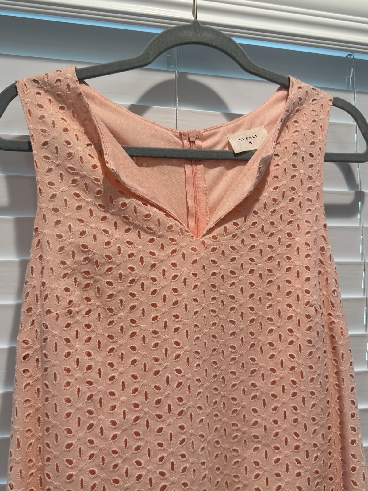 Everly Feminine Floral Eyelet Detail Coral Light Pink Spring Sun Dress Size M
