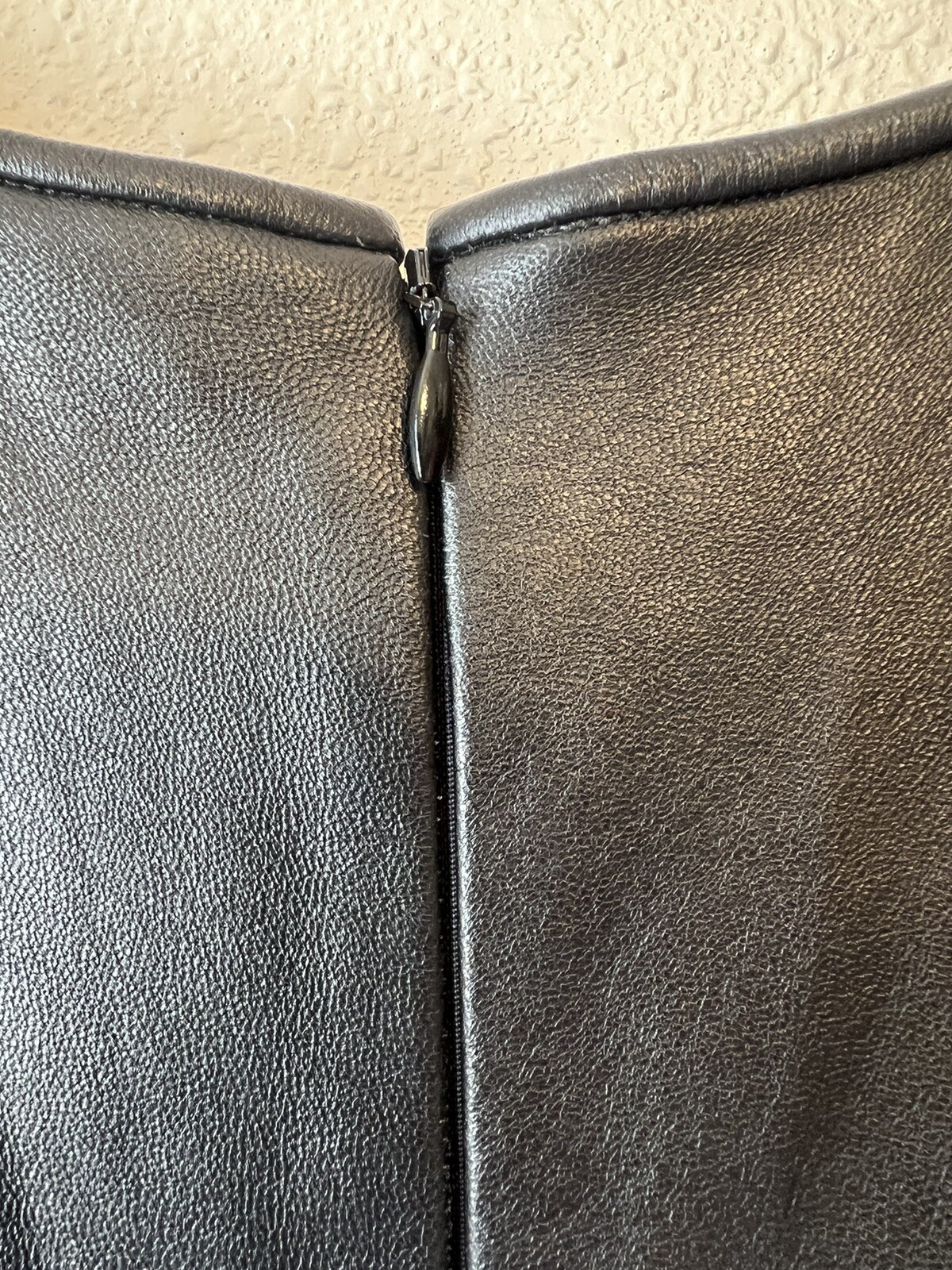 Theory Sheath Dress Leather Trim Dry Clean Only Size 8 Bodycon Preowned