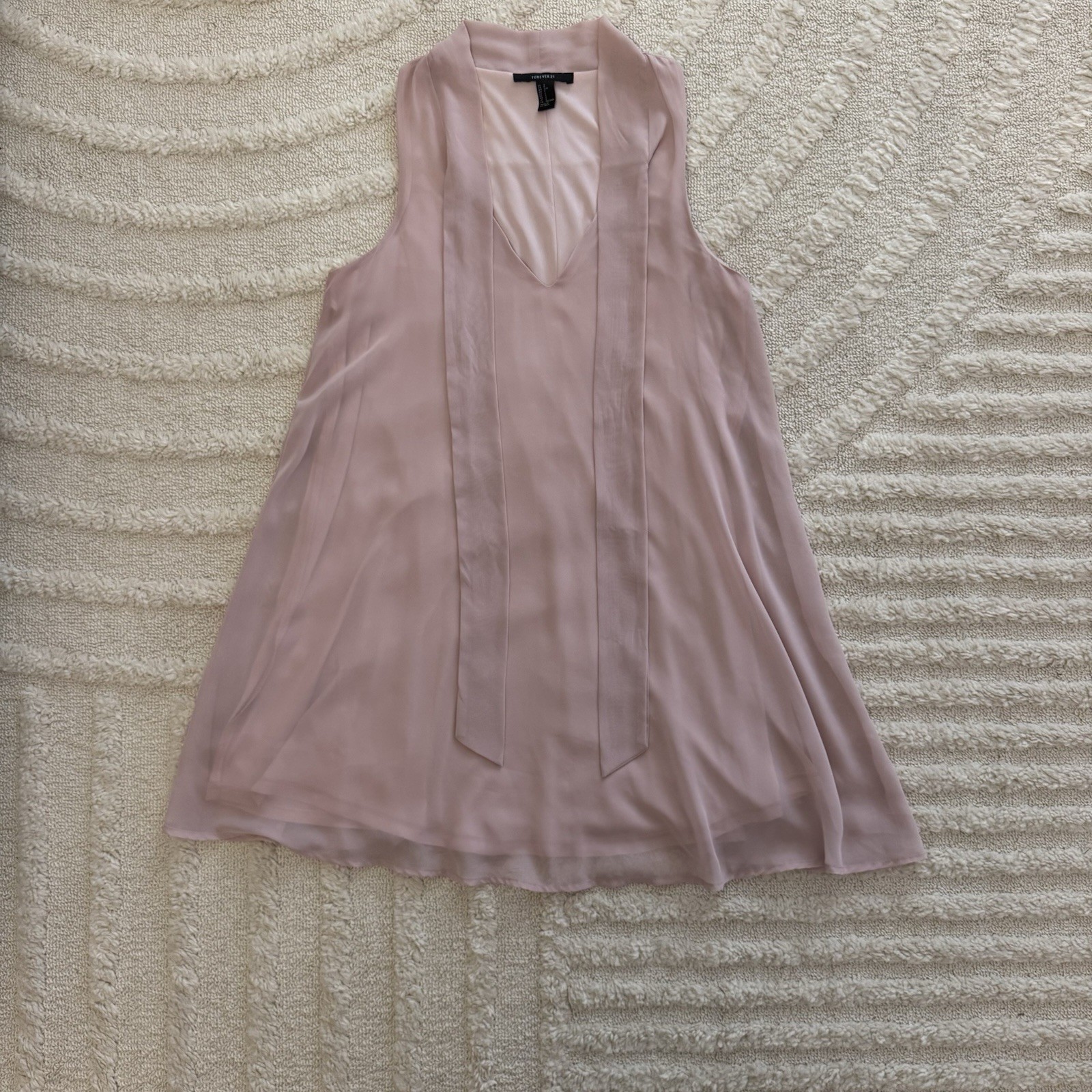 Forever 21 Dusty Pink Flowy Dress With Tie Detail Womens Size Small