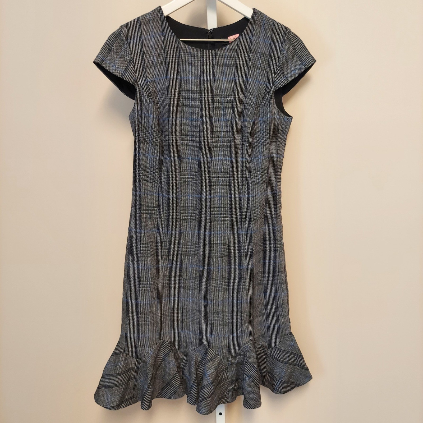 Banana Republic Grey Plaid Ruffle Hem Cap Sleeve Dress Wool Blend 8 Academia
