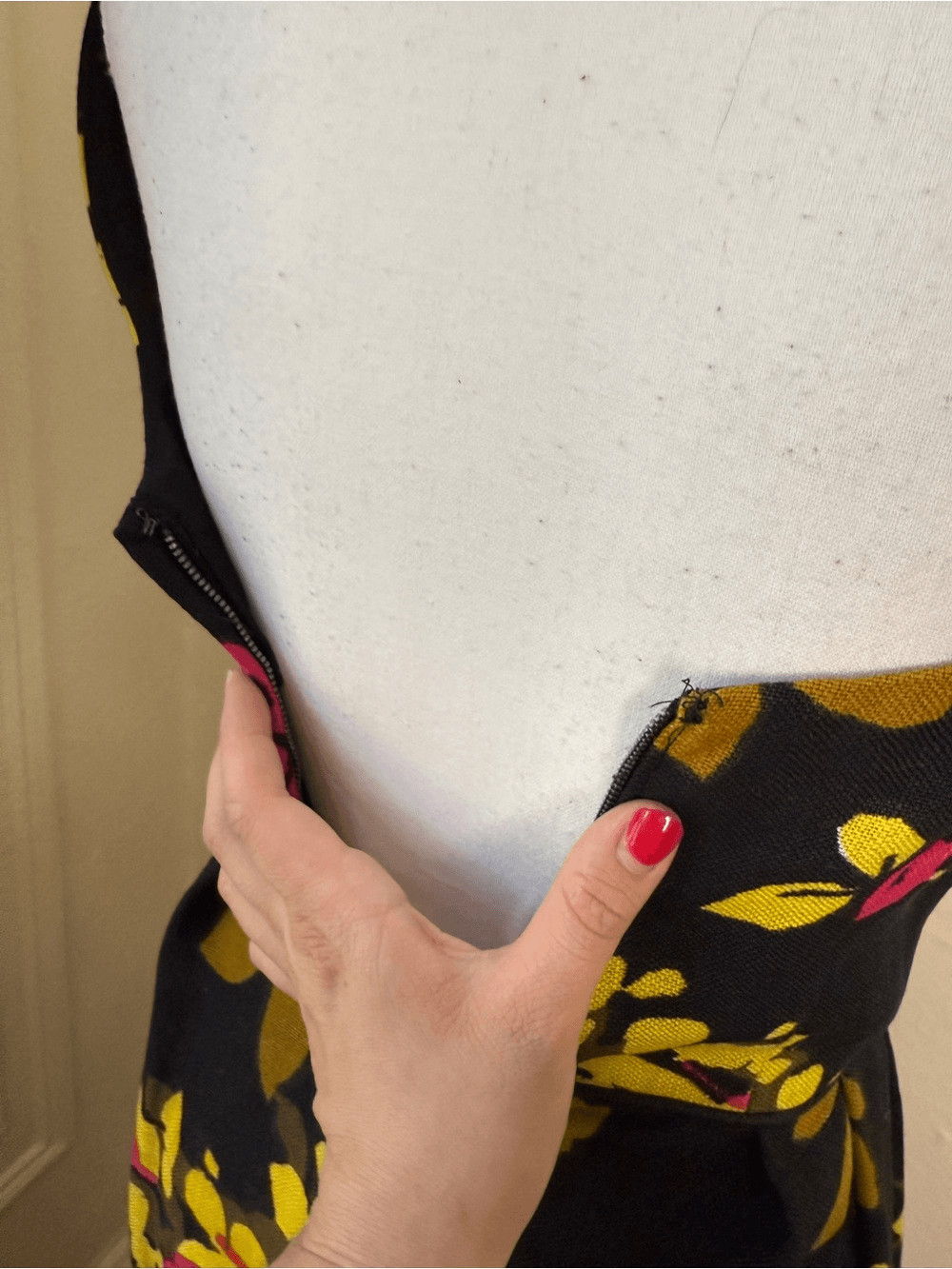 1950s Rare Coquette Floral Fitted Swing Cotton Dress Excellent Condition