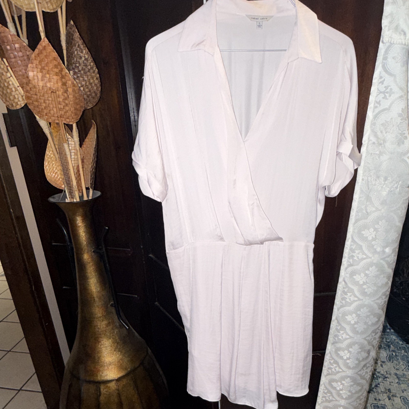 Naked Zebra Women’s off pink Solid Collared Short Sleeve dress One-Piece Size L