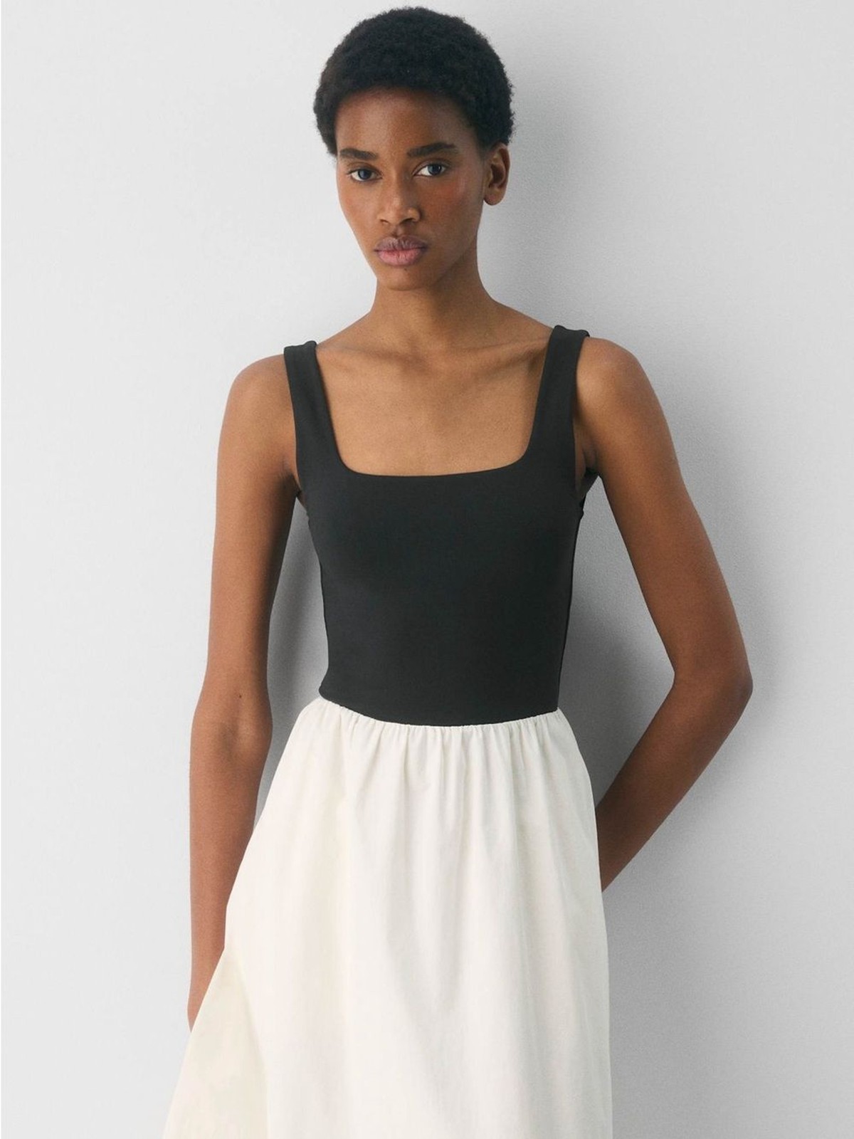 Aritzia Babaton Revive Poplin Fit and Flare Midi dress woman’s size large NWT