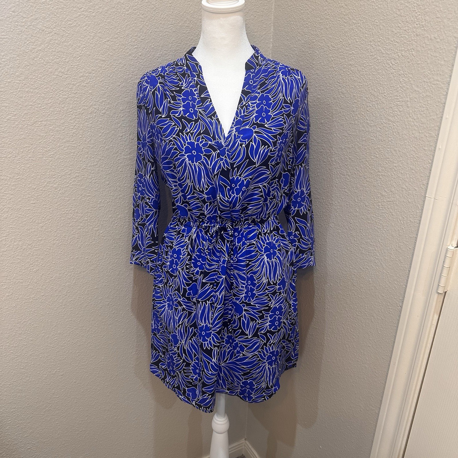Diane Von Furstenberg Silk Blue Black Floral Shirt Dress Sz 2 Drawstring Waist