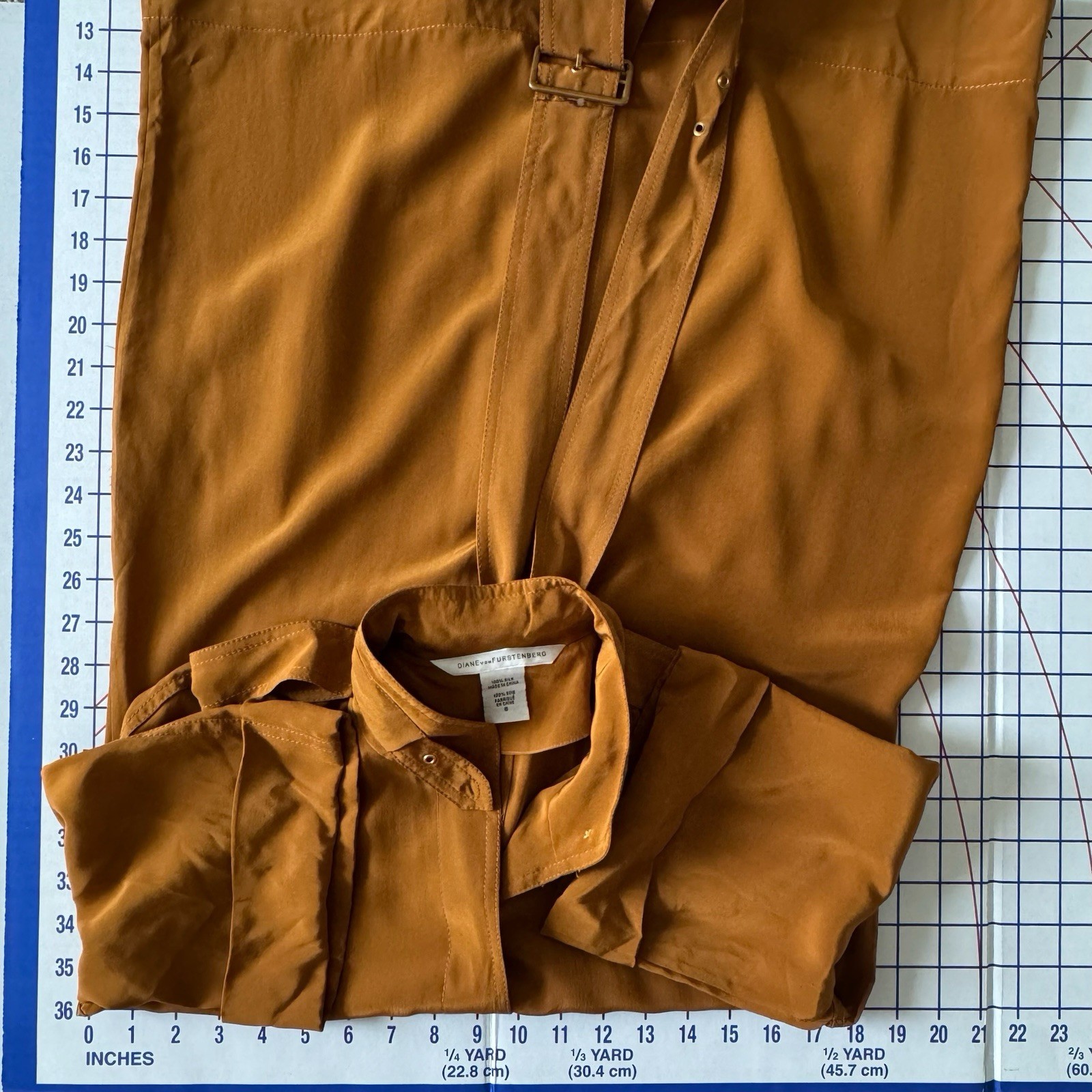 Diane Von Furstenberg 100% Silk Utility Dress 6 Safari Tan Belted Pockets