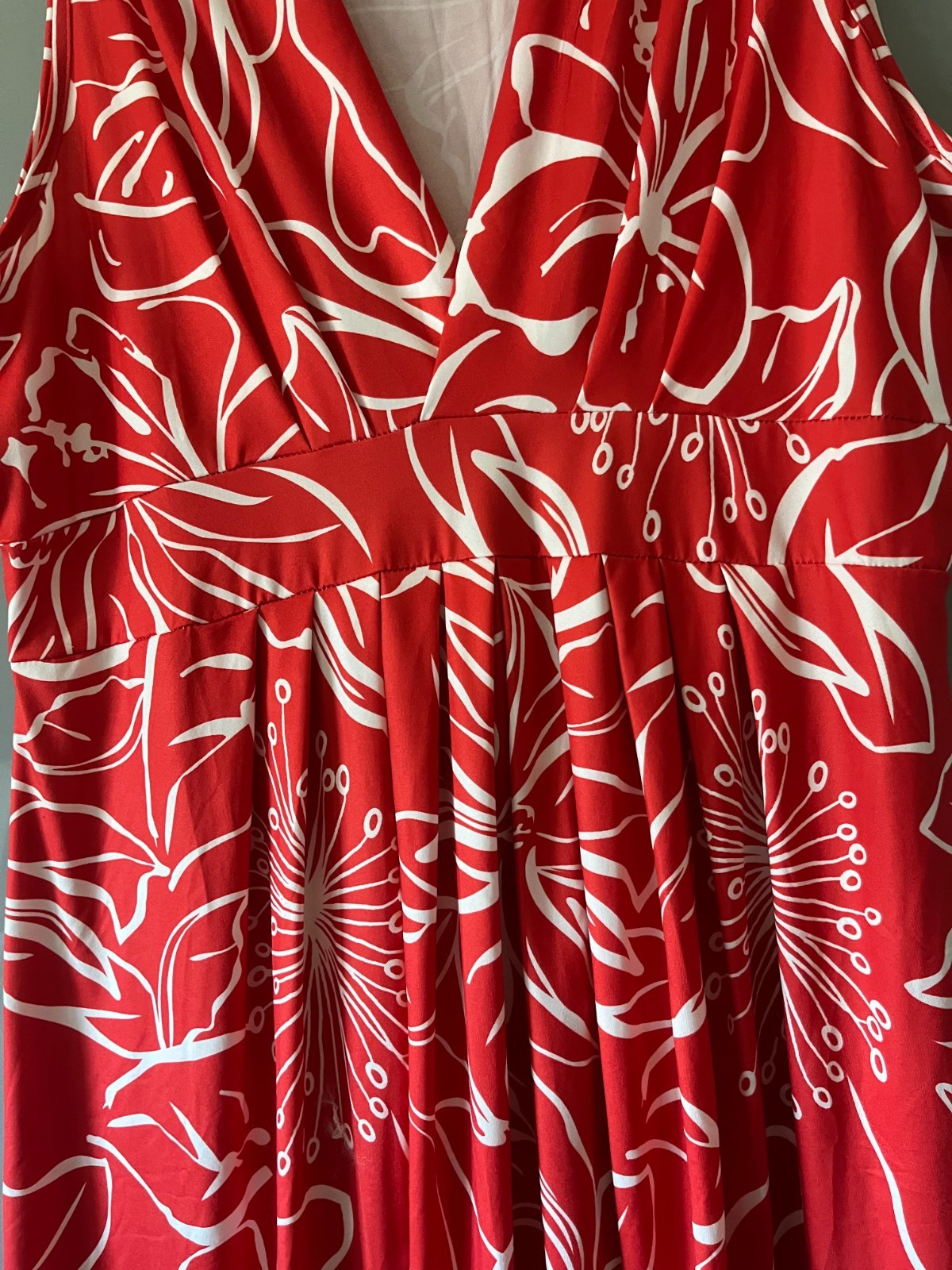 Summer Dress Red White Floral SZ XL High Waist to flatter Falls below knee # 26