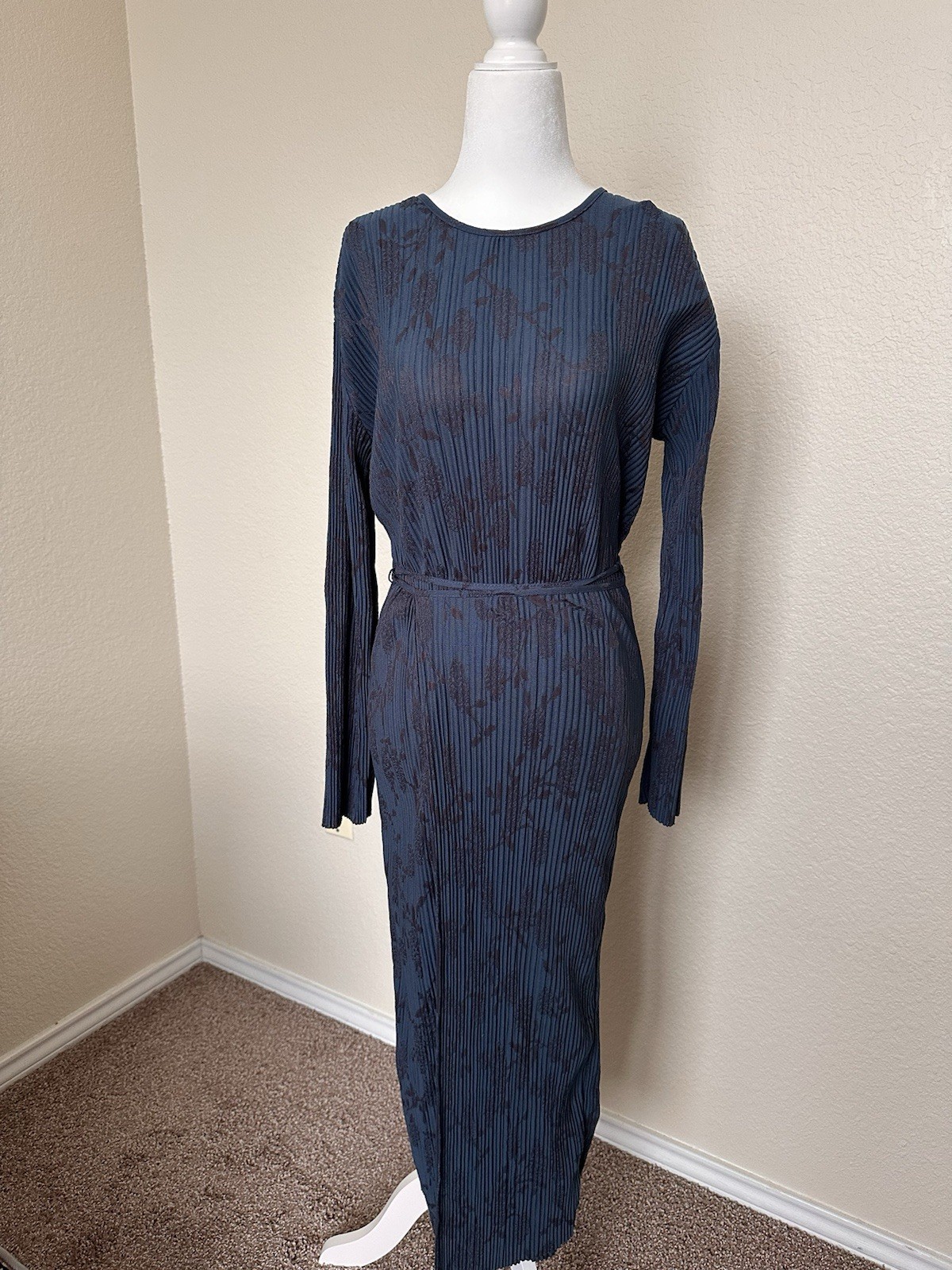 Zara Women’s Ribbed Blue Floral Print Tie Dress Size S