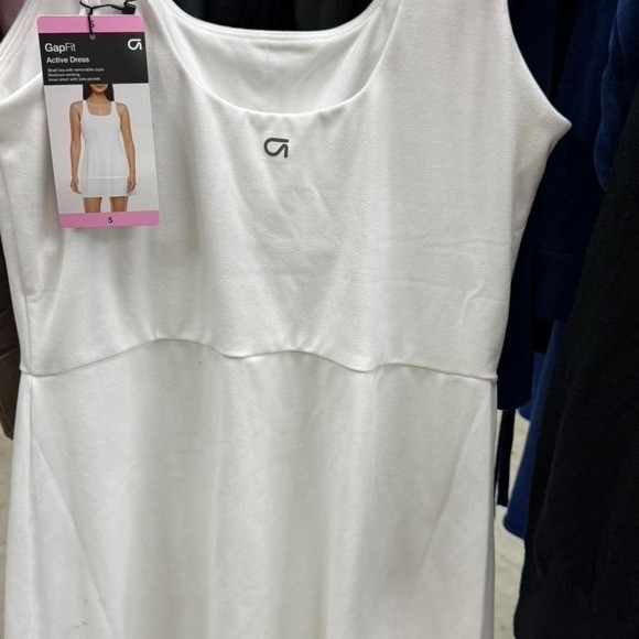 Gap Sports Dress Comfy!!