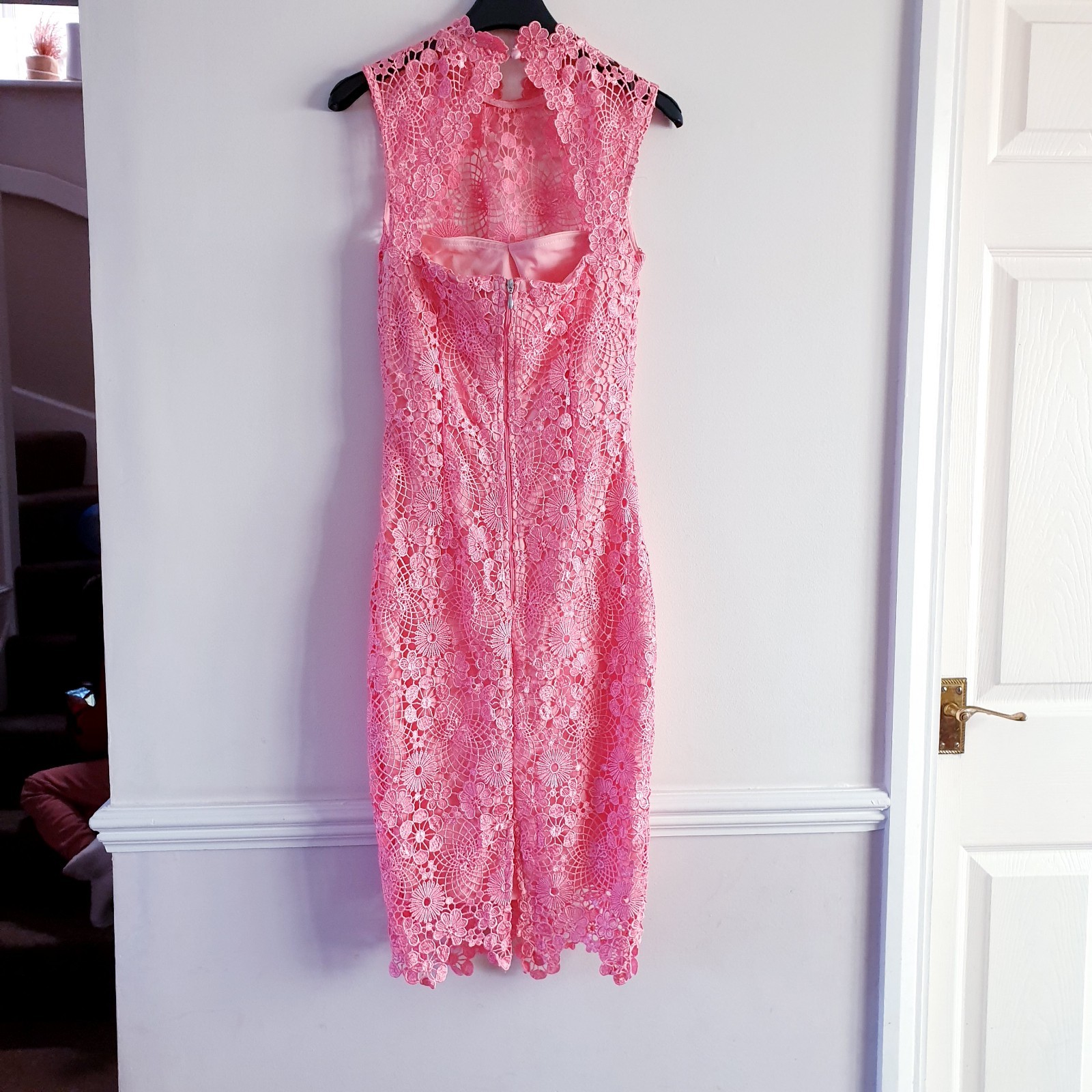 Paper Dolls High Neck Lace Dress With Keyhole Back Detail Size UK 8 VG Condition