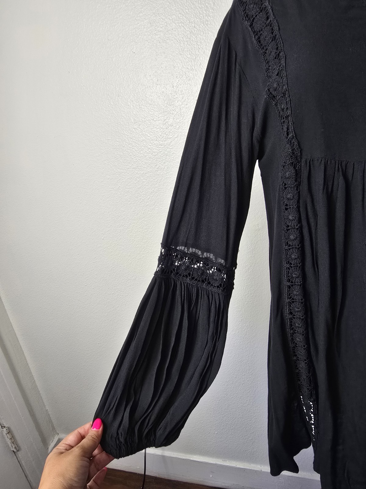 NWT Sea Gypsies by Lost “Plume Dress” Black Boho Lace Up Mini Dress – S