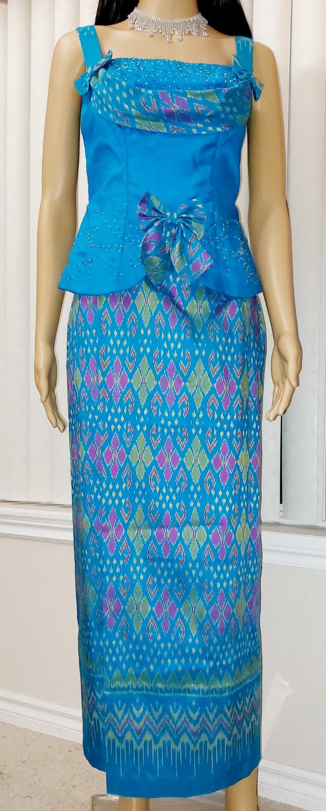 Cambodia Traditional Beautiful 3Pieces Woman 100% Silk 2Blouse & Skirt SizeSmall