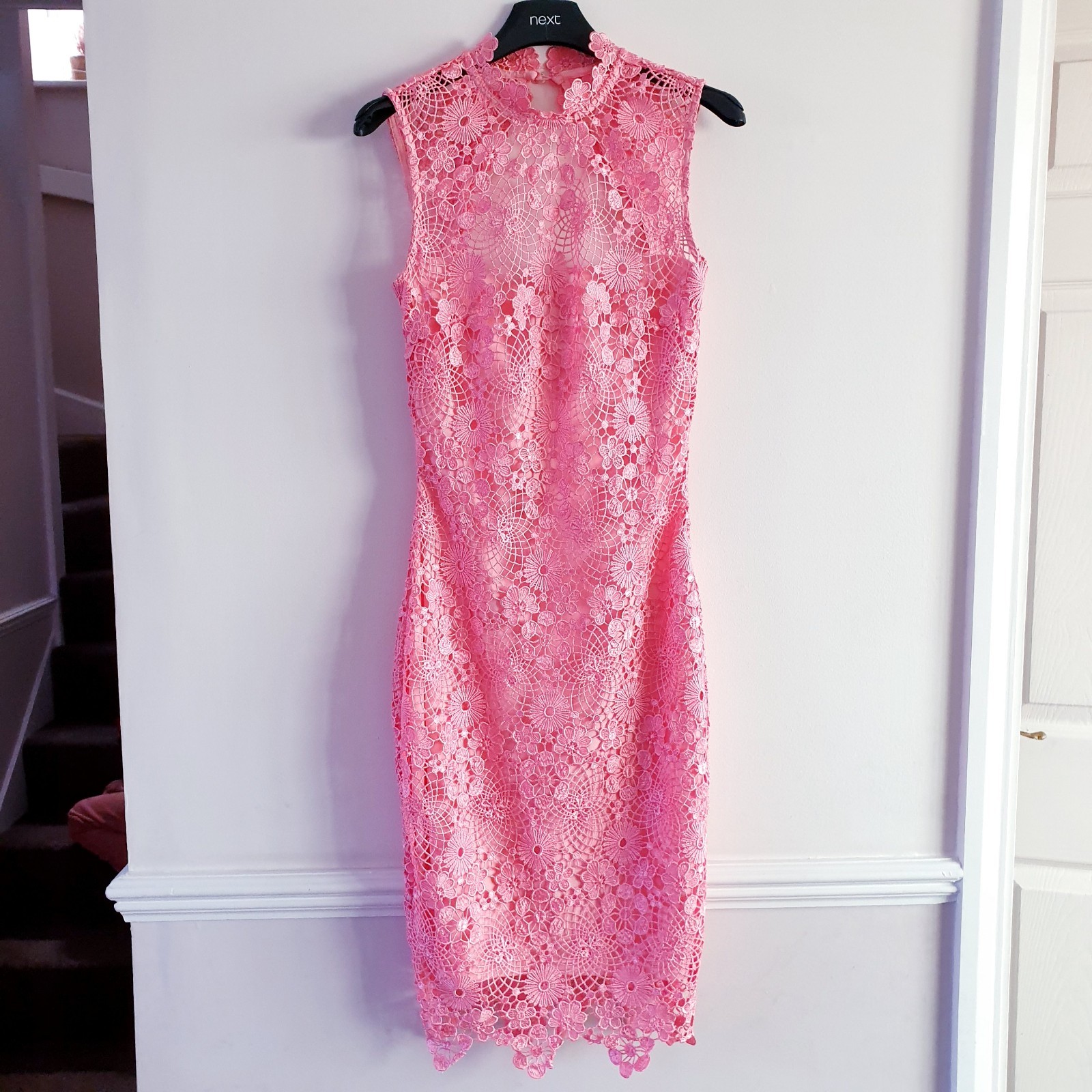Paper Dolls High Neck Lace Dress With Keyhole Back Detail Size UK 8 VG Condition