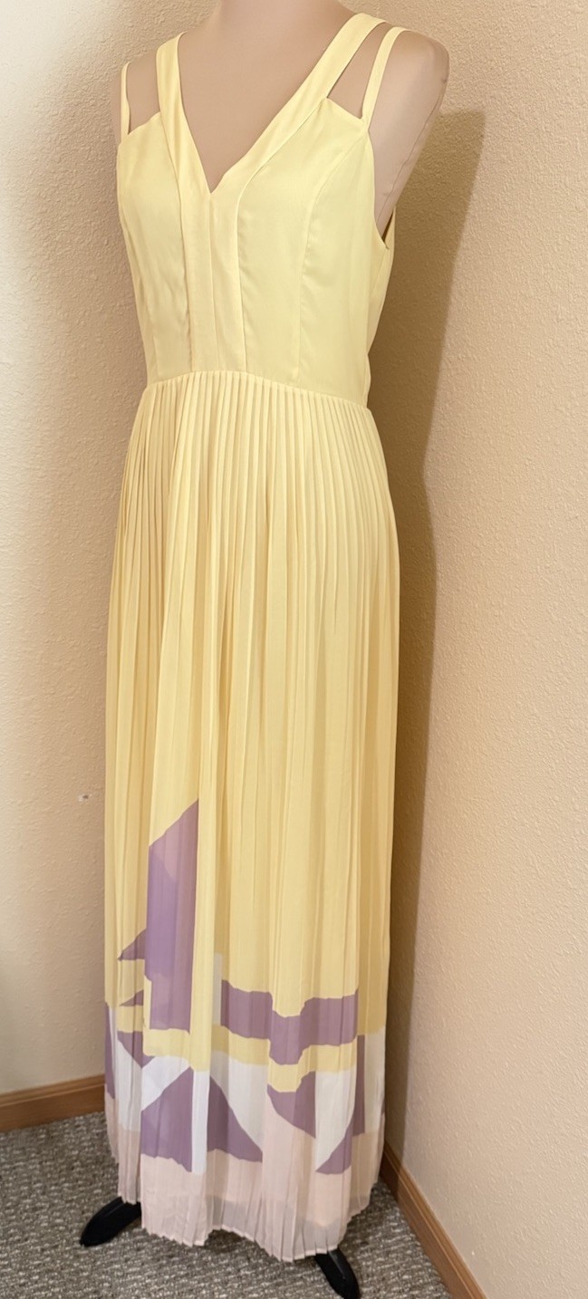 French Connection (8) Pleated Maxi Dress Yellow Beach Spring V-Neck