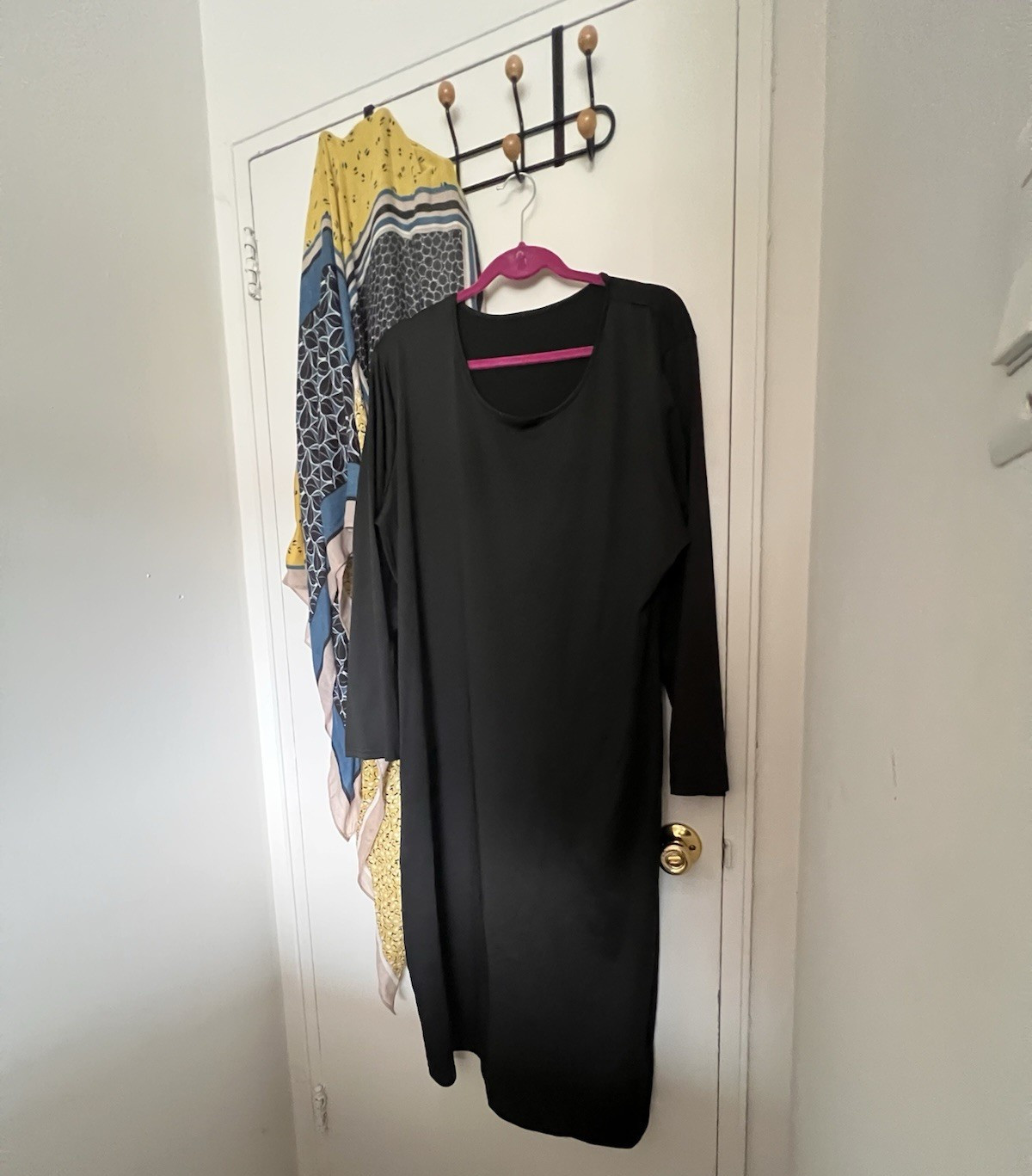 Black Solid Bodycon Knee Length Dress Scoop Neck 3/4 Sleeve Plus Size 3X