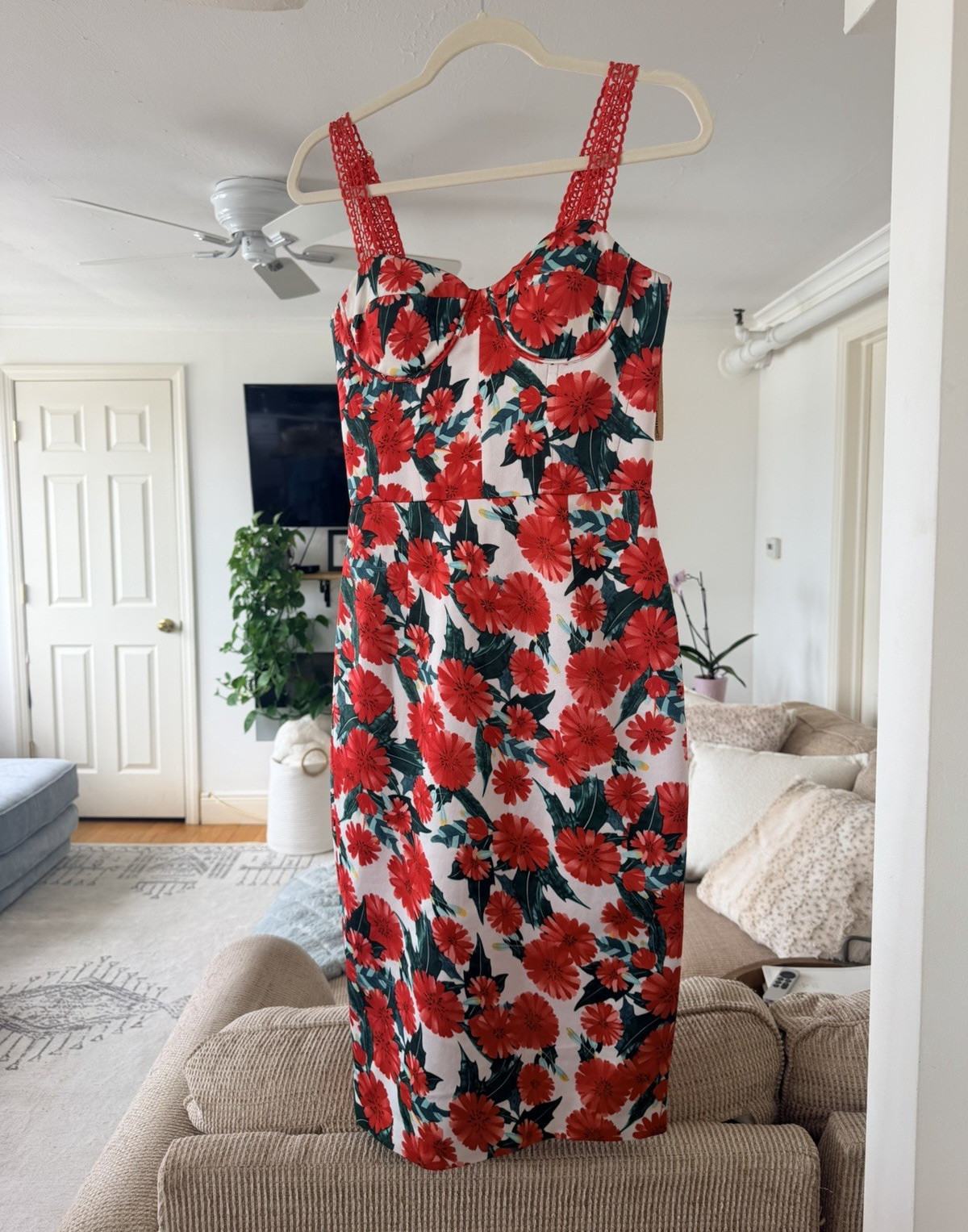 Bronx & Banco Red/White/Green Floral Sleeveless Zip dress Women’s S