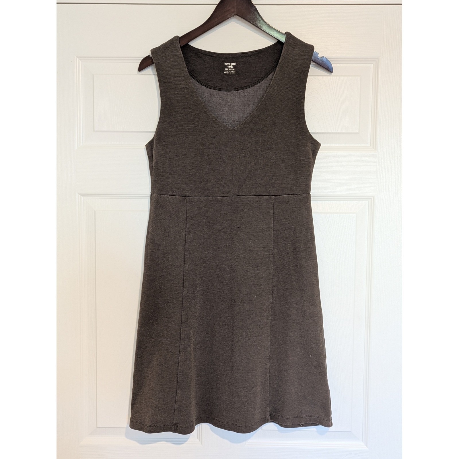Horny Toad (Toad&Co) Brown Dress Women’s Medium V-Neck Sleeveless Travel Casual