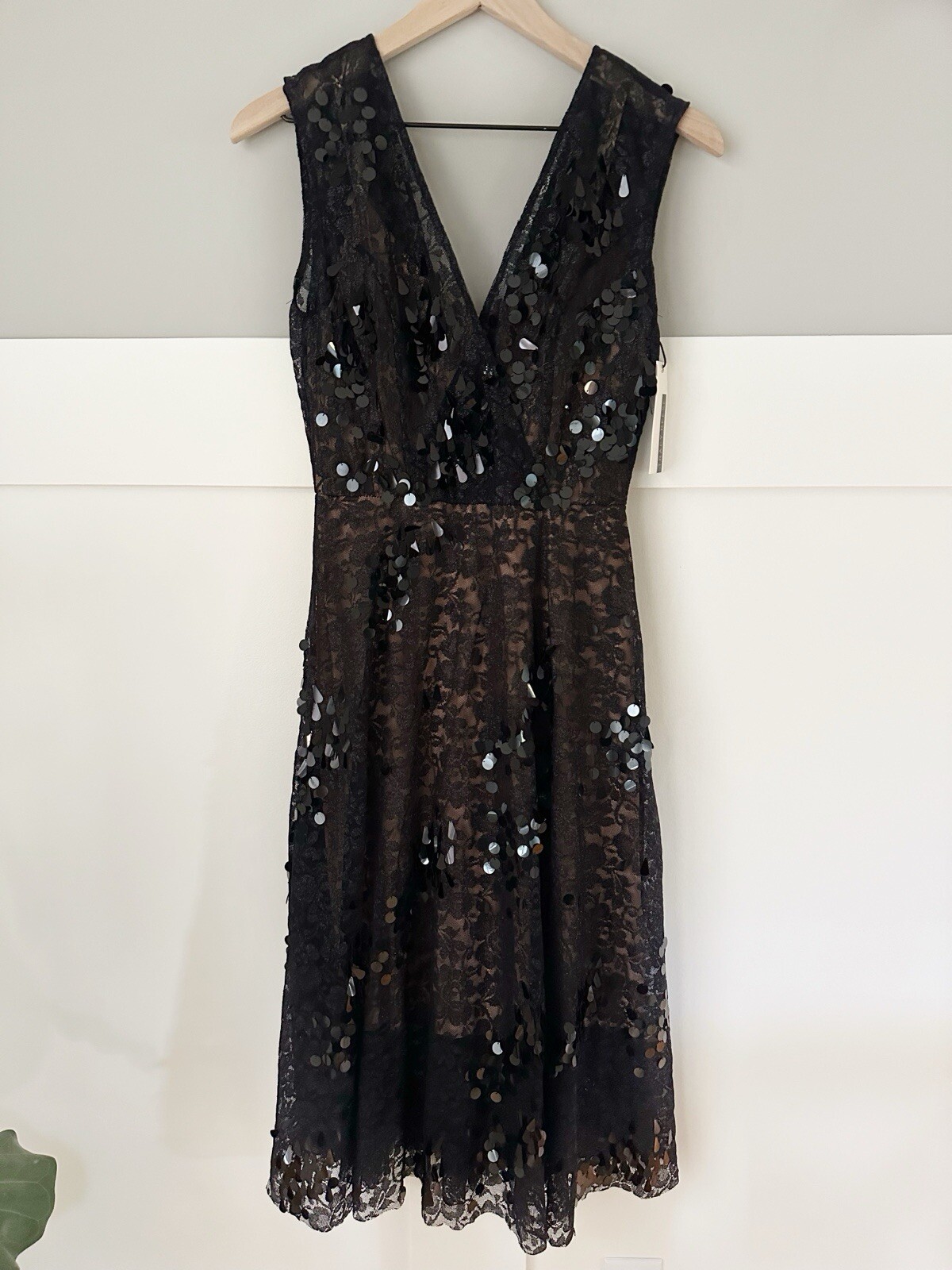 NEW Tracy Reese Womens Dress Size 4 Black Lace Sequin Fit Flare Midi V Neck $598