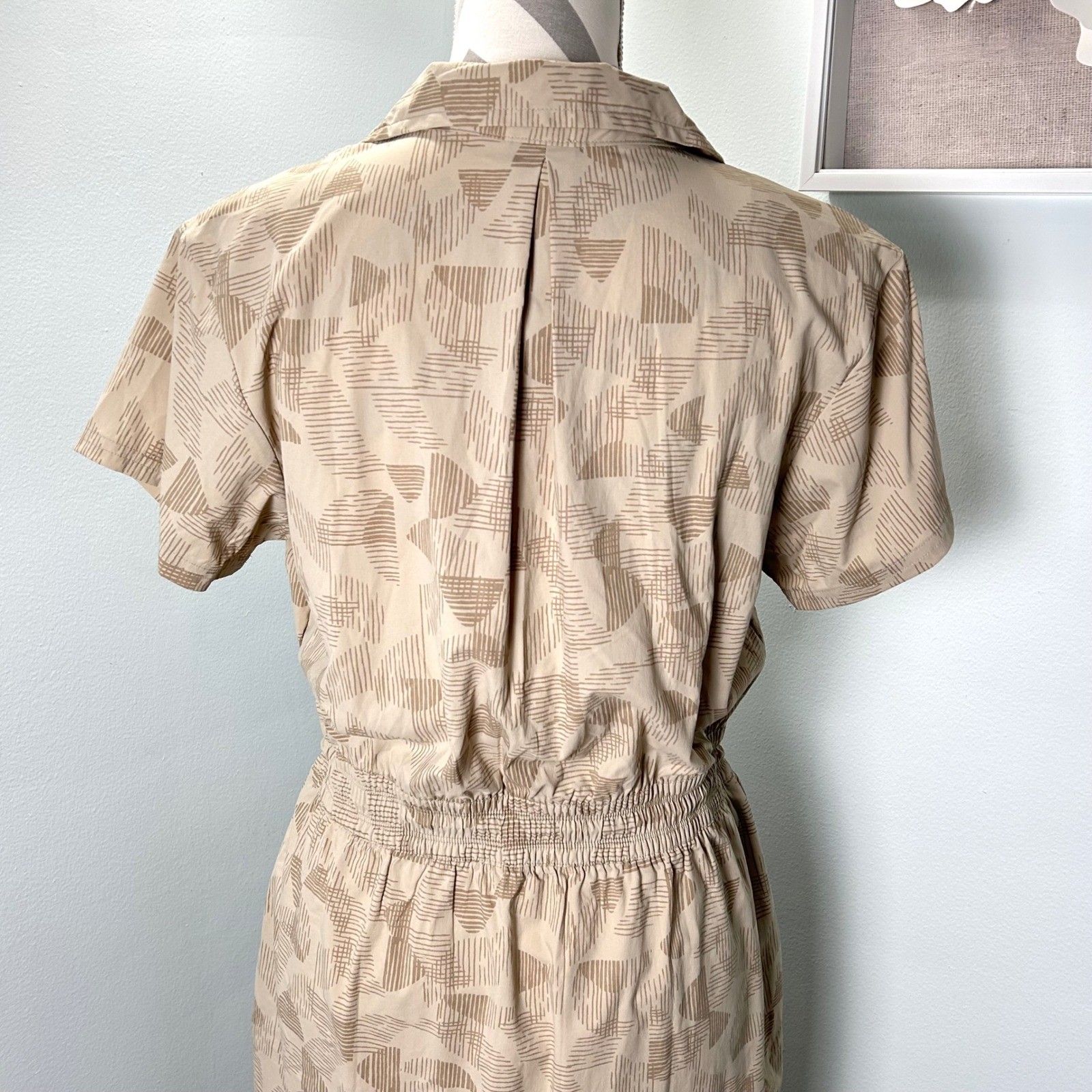 REI Co Op Womens Trailmade Dress Tan Beige V Neck Drawstring Gorpcore Hiking Med