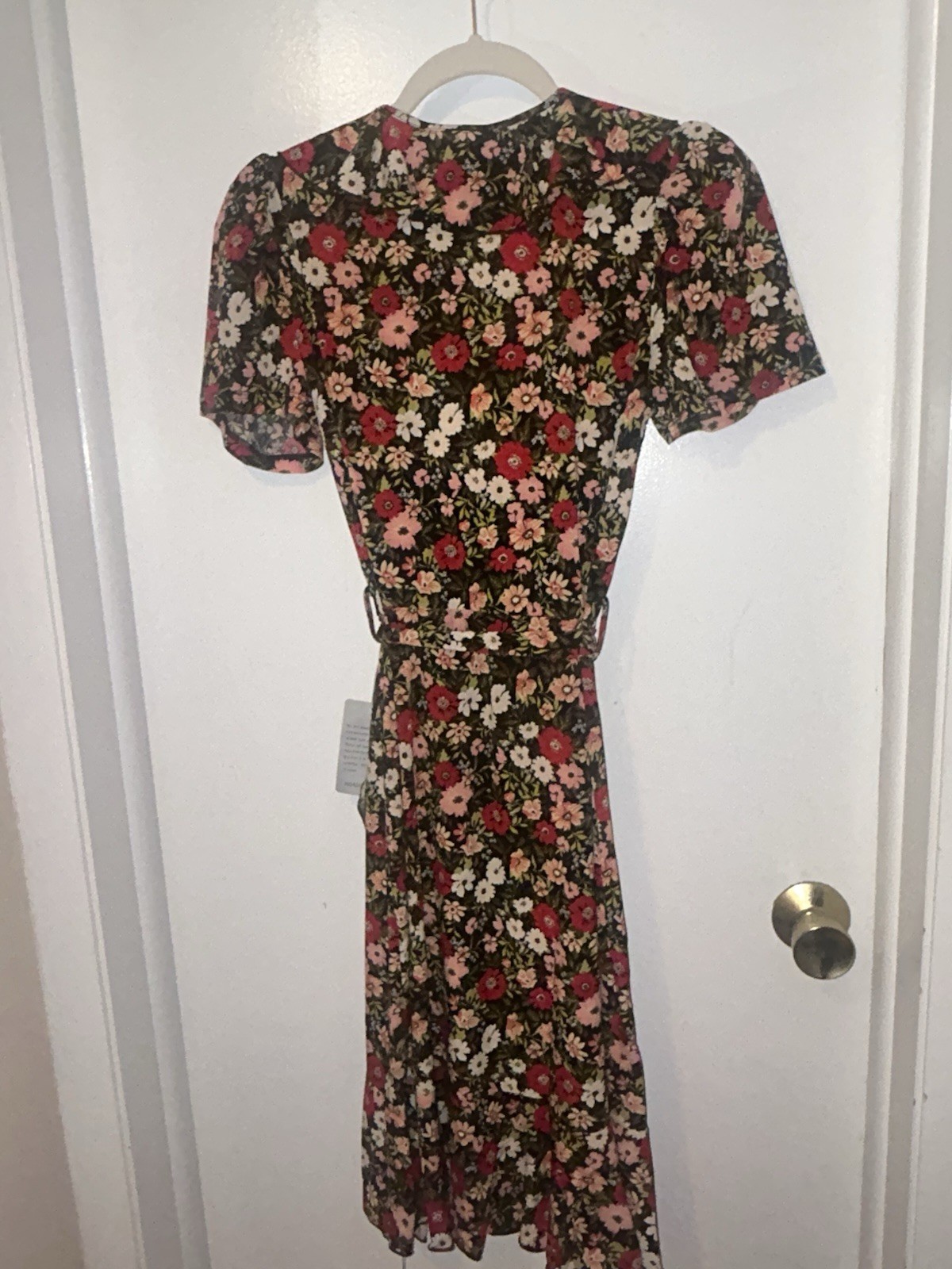 BY Design Women’s M Black Multicolor Floral V-Neck Wrap Midi Short Sleeve