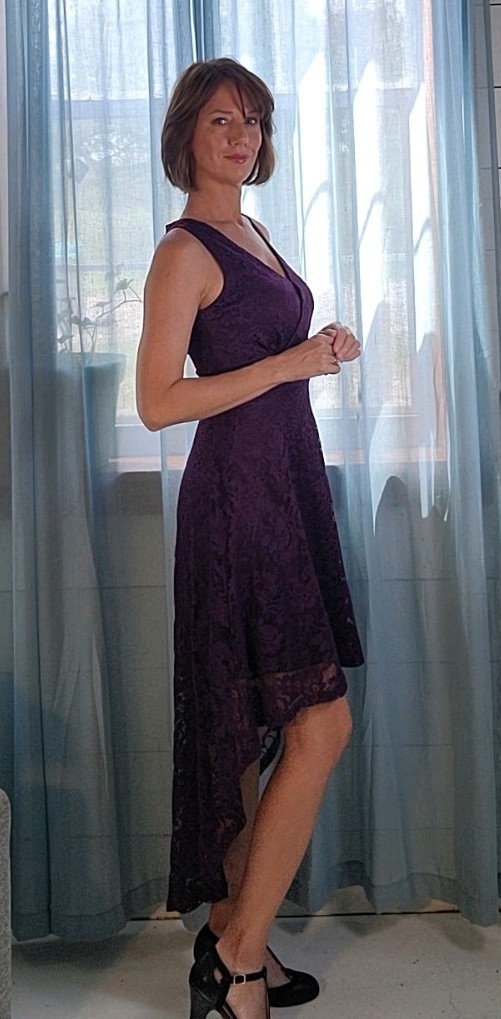 Women’s XS Purple Floral Lace Fit & Flare V-Neck Hi-Low Dress Lined Zip
