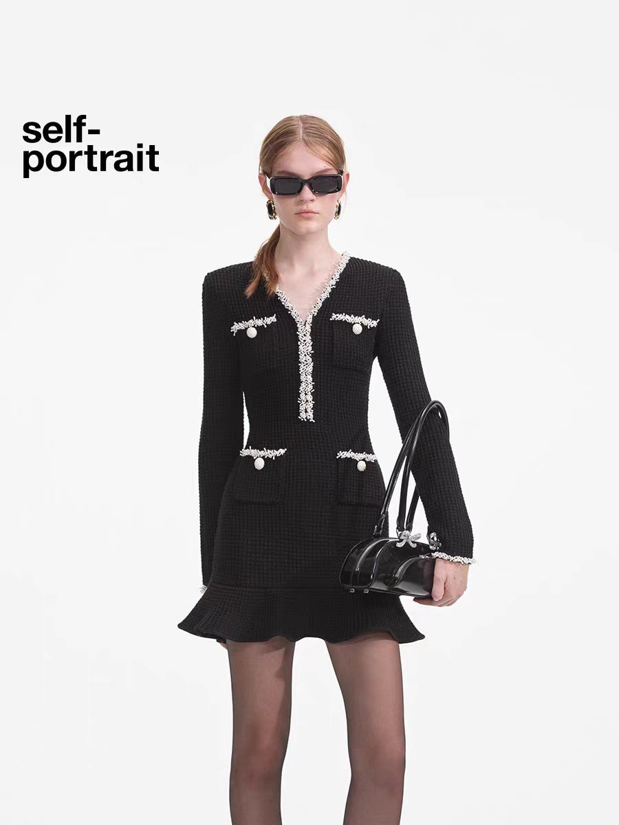 Self-portrait Women’s Black pearl V-neck Long sleeve Dresses