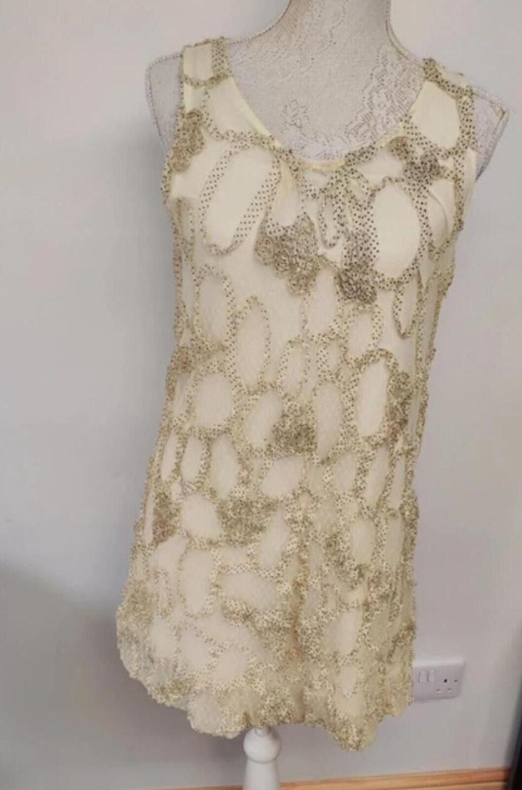 YUMI Cream Mesh 3D Floral Rosette Shift Dress Polka Dot Applique Size M Wedding