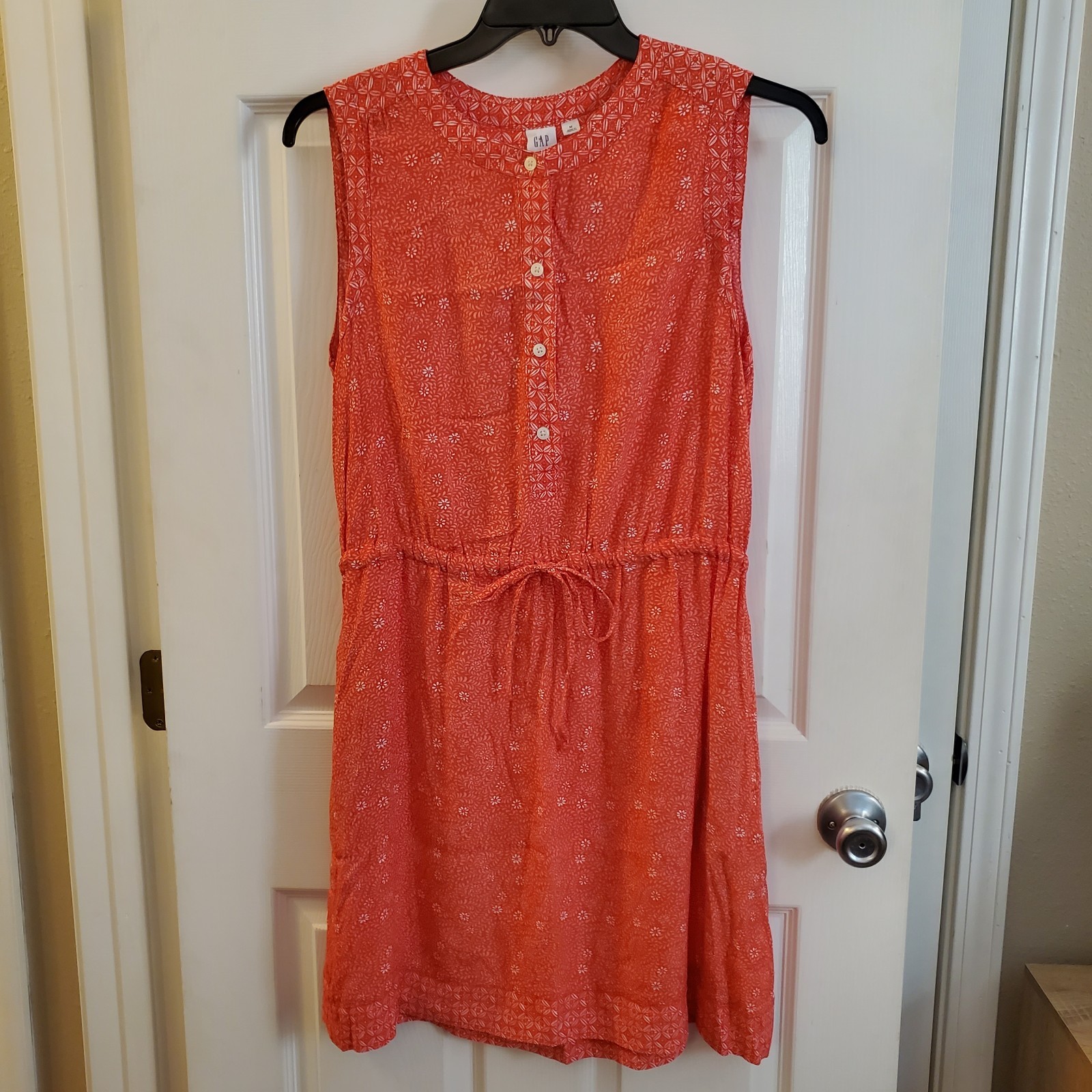 GAP sz M red print rayon slvless shirtdress spring summer beach casual cottage