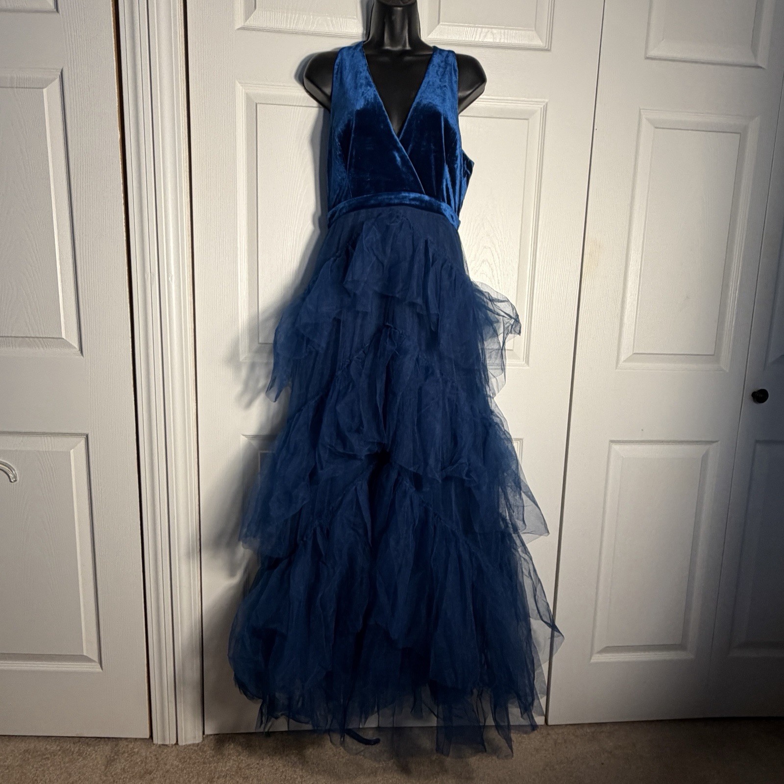BCGBMAXAZRIA Tiered Gown Women 8 Poseidon Blue Velvet Tulle Sleeveless Dress