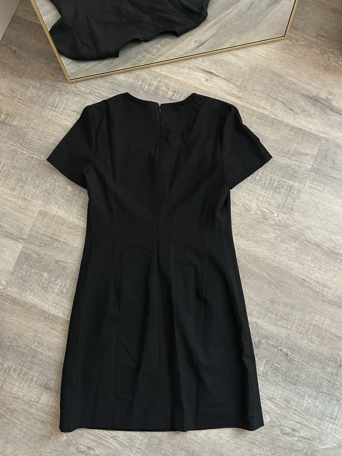 Theory Sheath Dress in Good Wool Black size 2