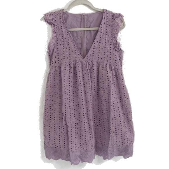 Size M Boutique Lavender Eyete Mini Dress